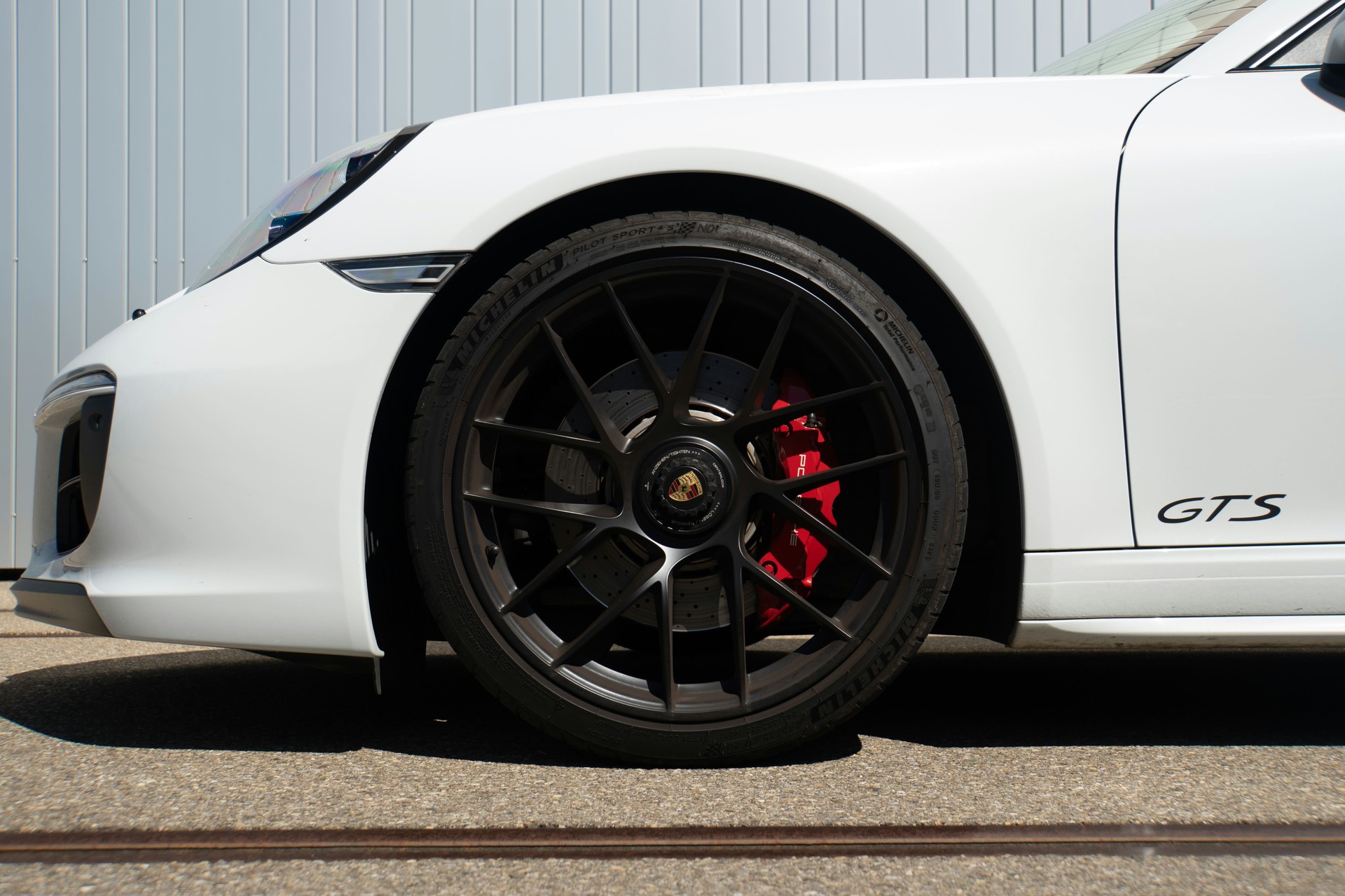 PORSCHE 911 Carrera 4 GTS PDK-image-15