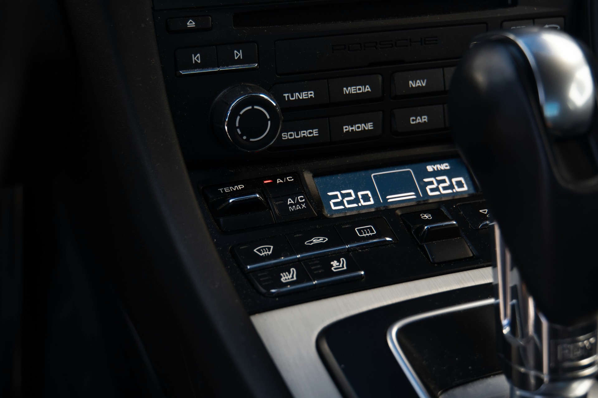 PORSCHE 911 Carrera 4 GTS PDK-image-11