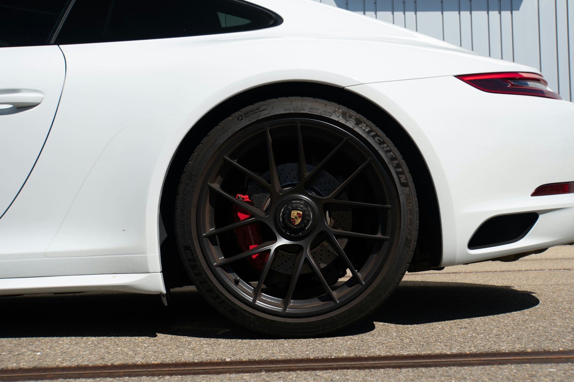 PORSCHE 911 Carrera 4 GTS PDK-image-14