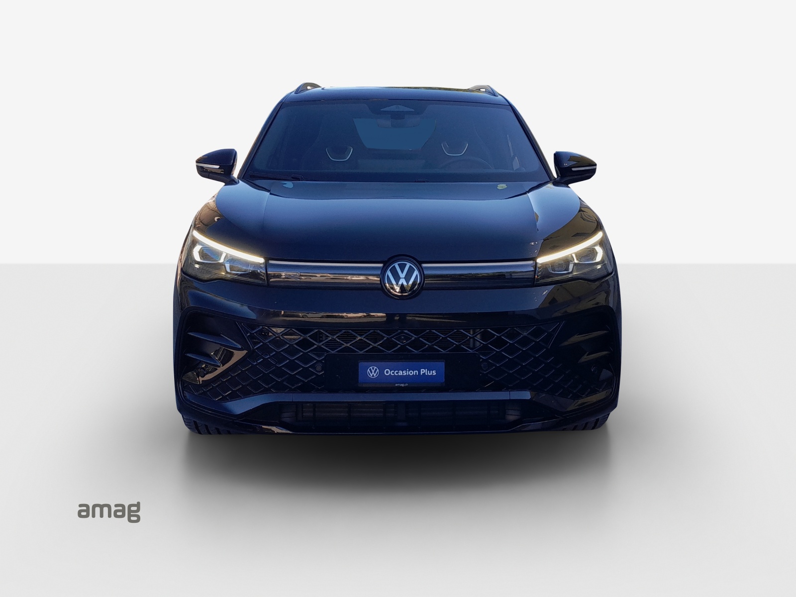 VW Tiguan 2.0 TSI DSG R-Line 4Motion-image-6