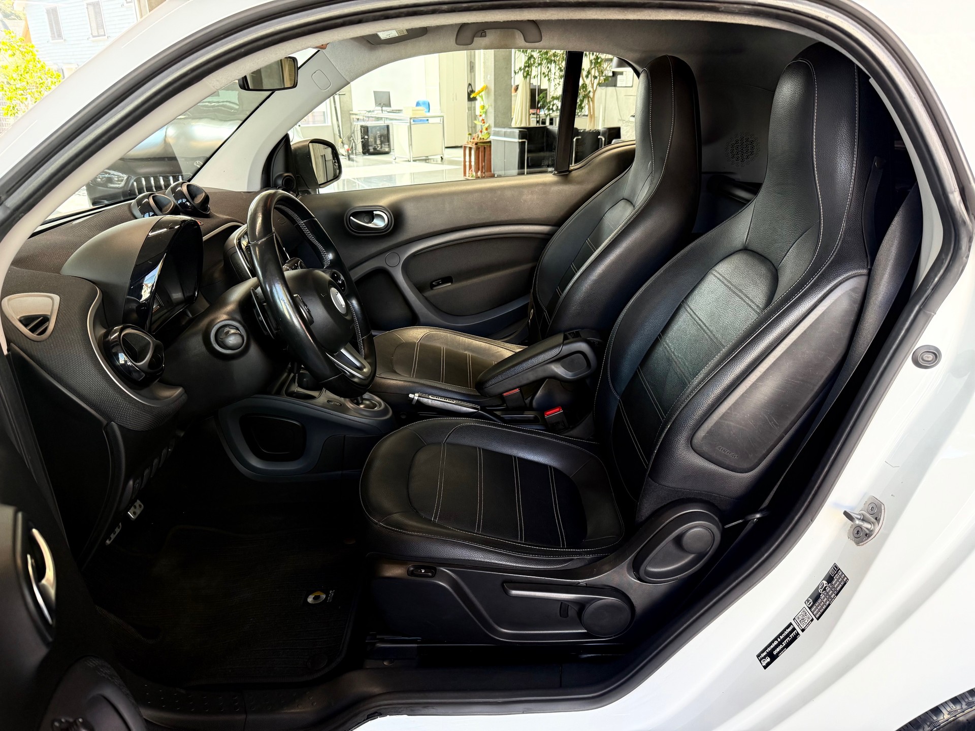 SMART fortwo Brabus Edition twinmatic-image-8