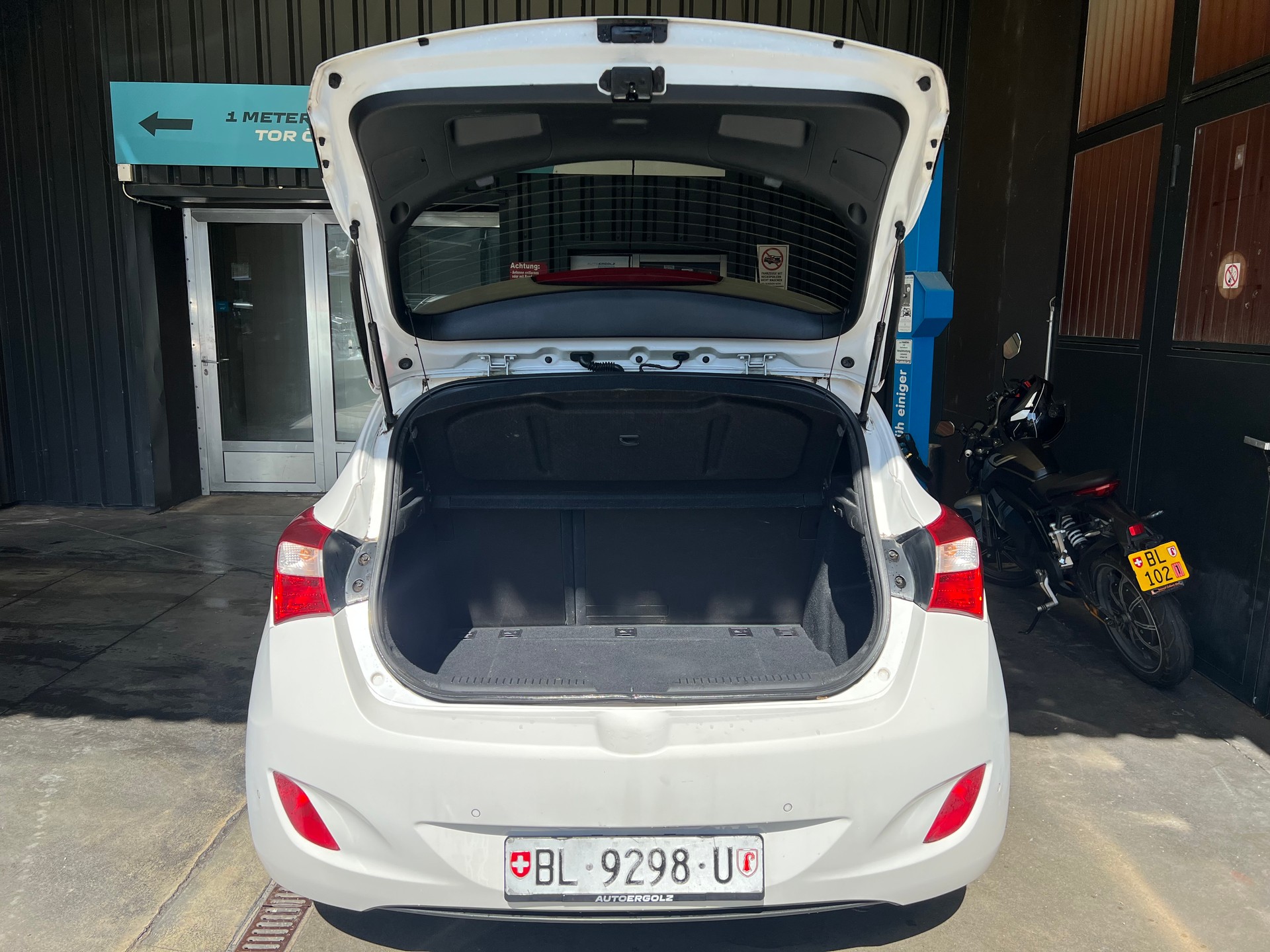HYUNDAI i30 1.6 GDI Style-image-9