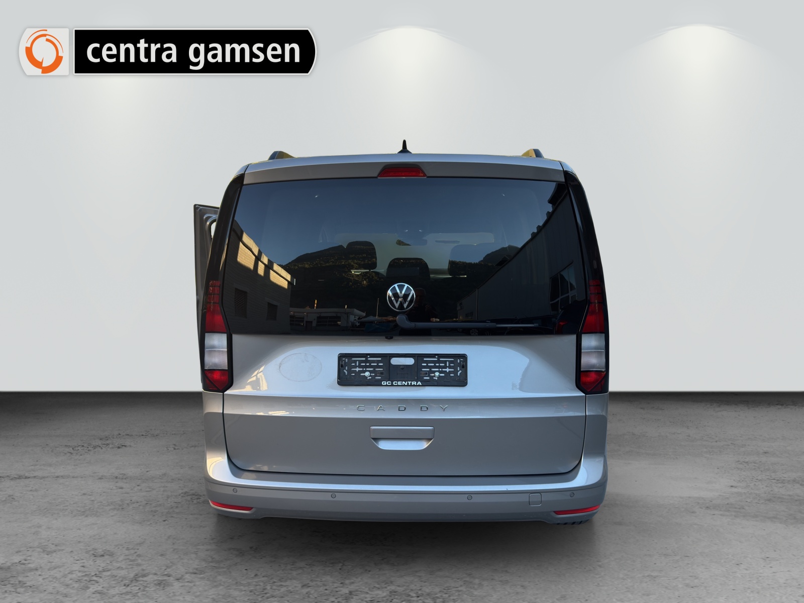VW Caddy 2.0 TDI Liberty DSG-image-4