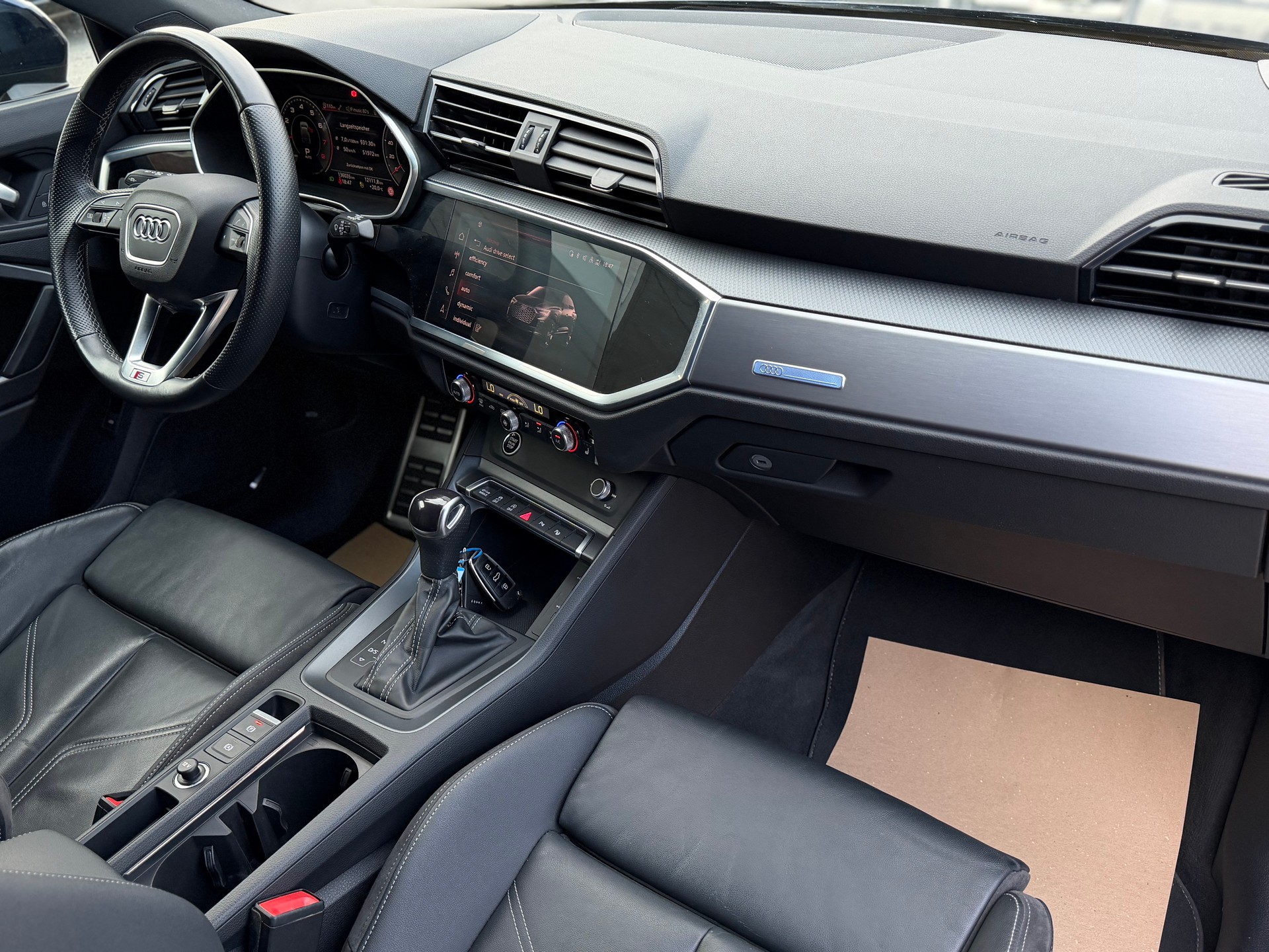 AUDI Q3 Sportback 35 TFSI S line Attraction S-tronic-image-12