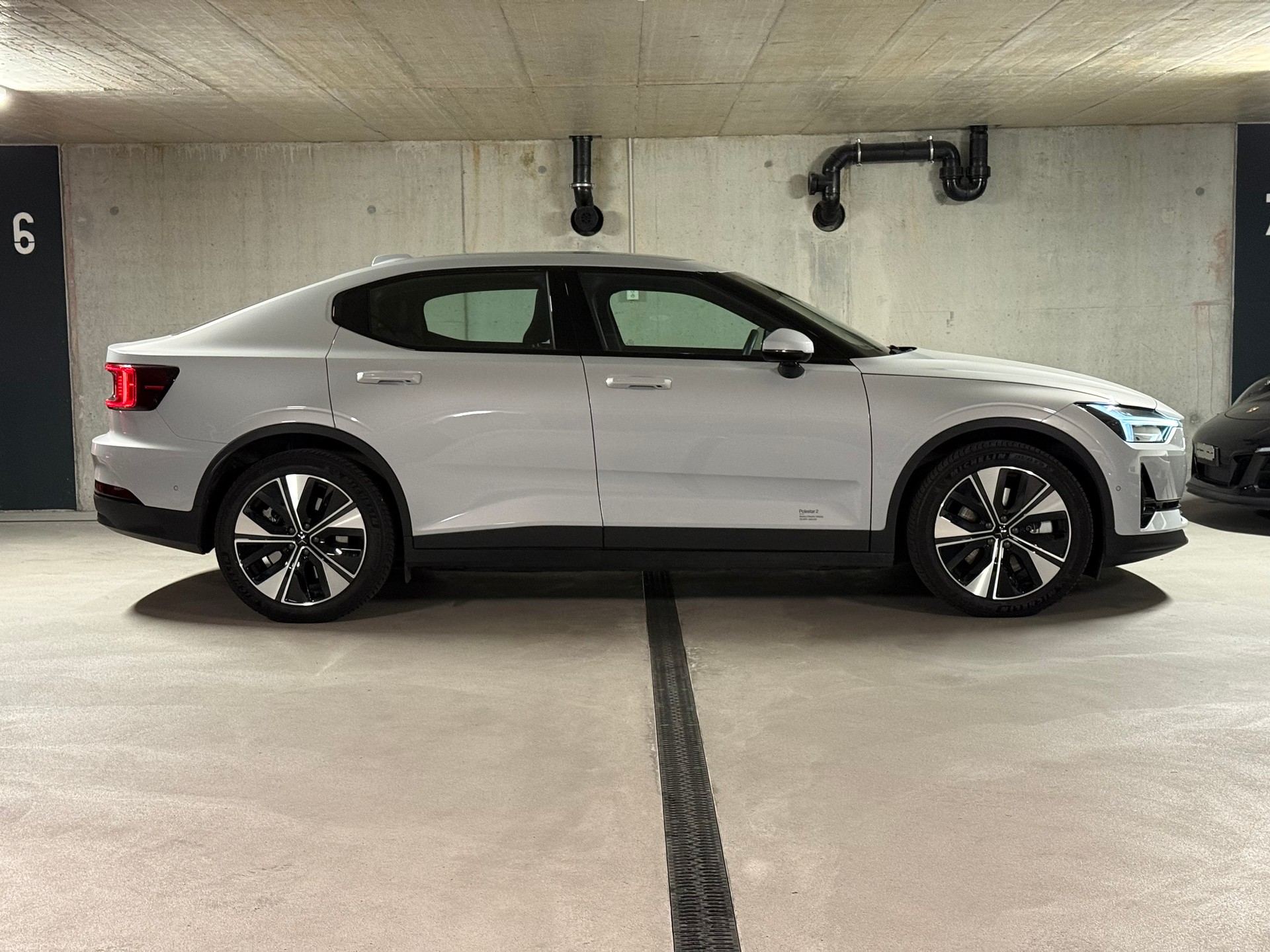 POLESTAR Polestar 2 Long Range Dual 78 kWh MY23-image-6