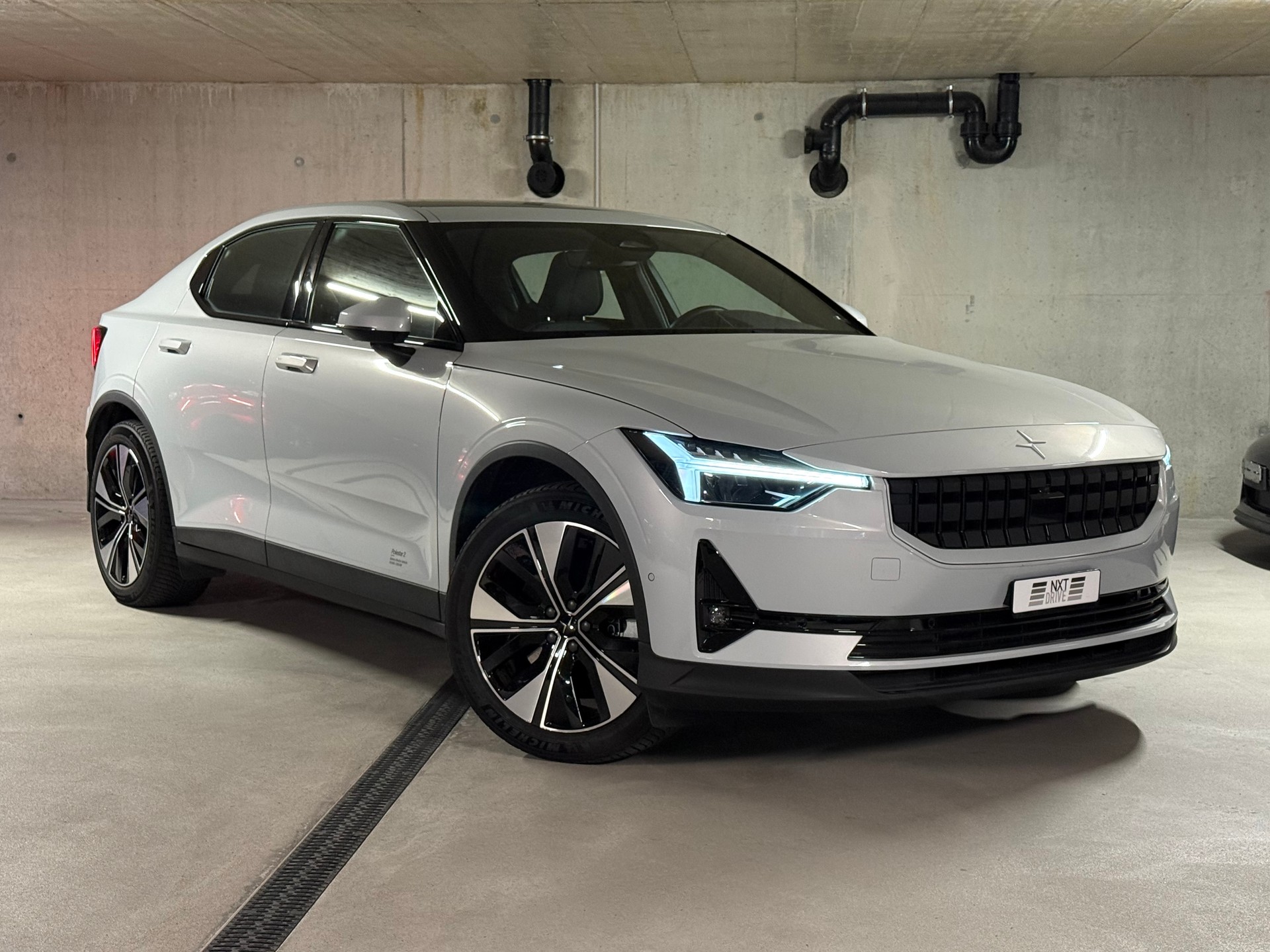 POLESTAR Polestar 2 Long Range Dual 78 kWh MY23-image-0