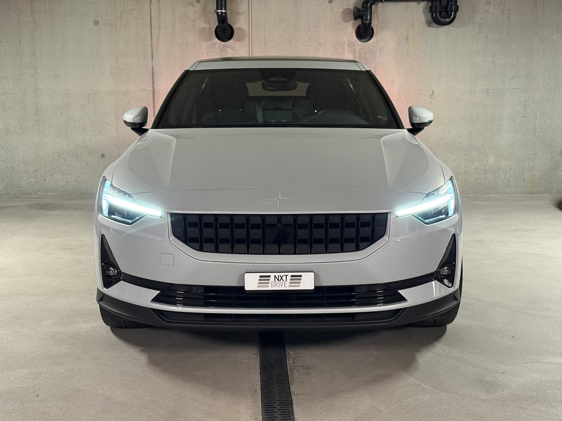 POLESTAR Polestar 2 Long Range Dual 78 kWh MY23-image-1