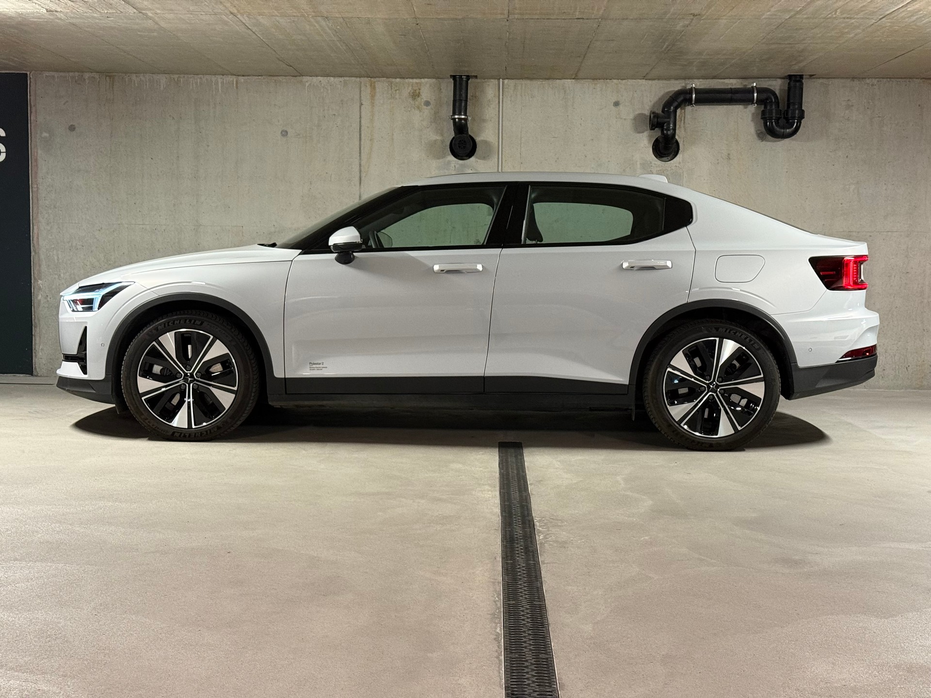 POLESTAR Polestar 2 Long Range Dual 78 kWh MY23-image-3