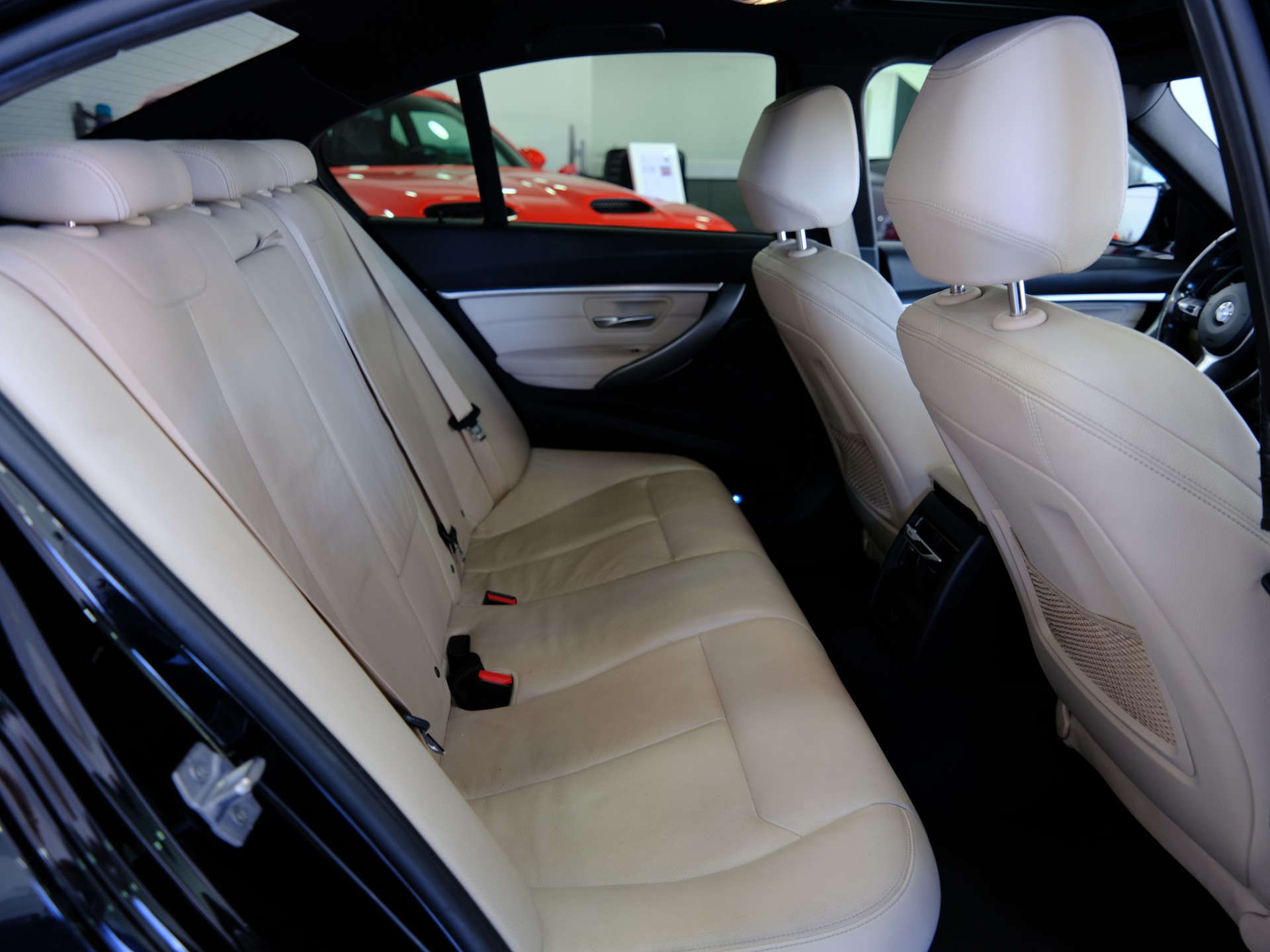 BMW 320d M Sport Steptronic *Rückfahrkamera* *Sitzheizung*-image-15