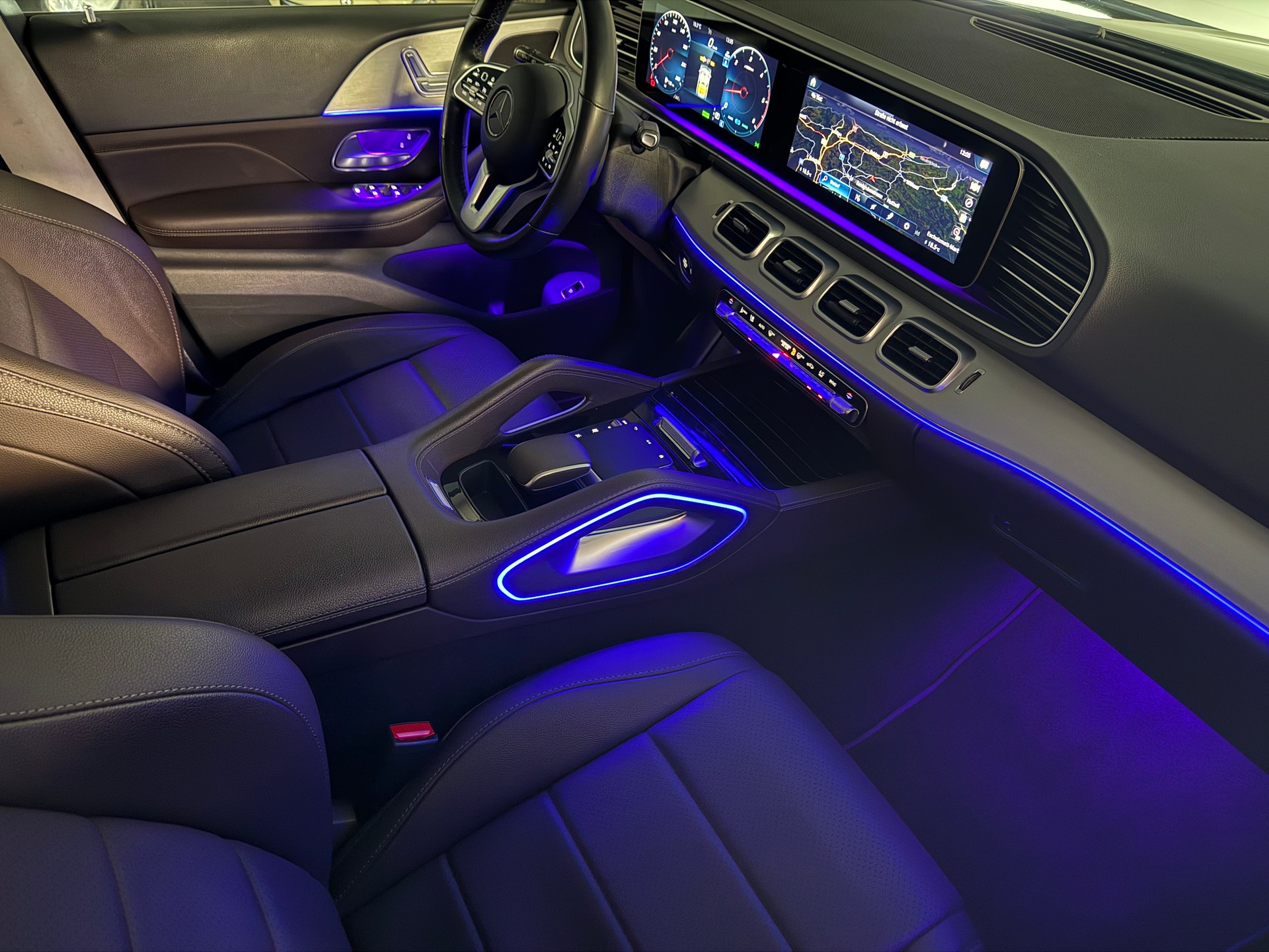 MERCEDES-BENZ GLE 300 d 4Matic 9G-Tronic-image-11