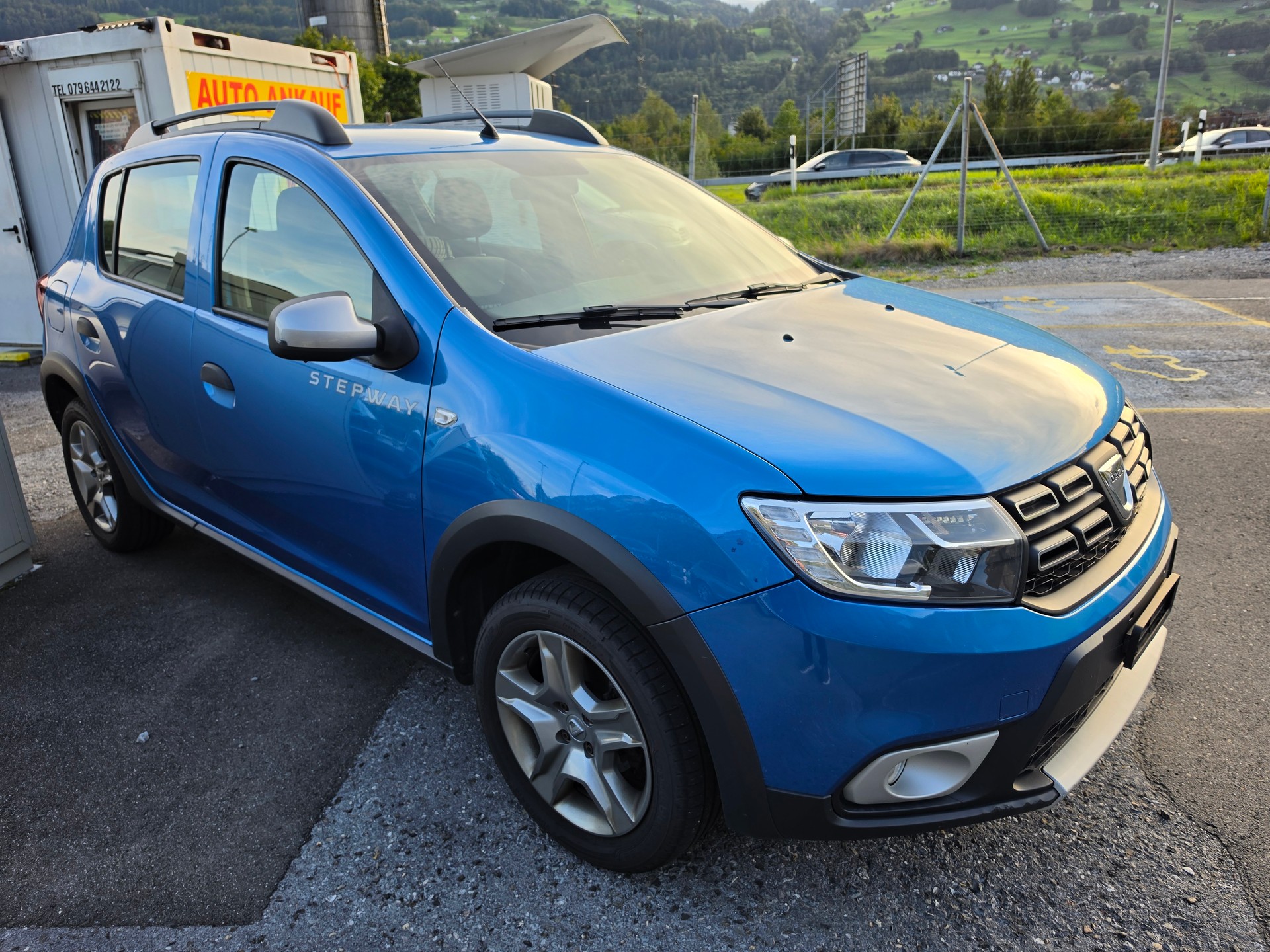 DACIA Sandero 0.9 Lauréate-image-0
