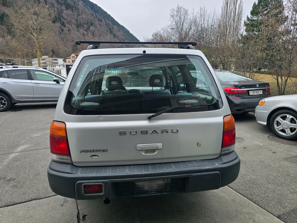 SUBARU Forester 2.0 A-image-4