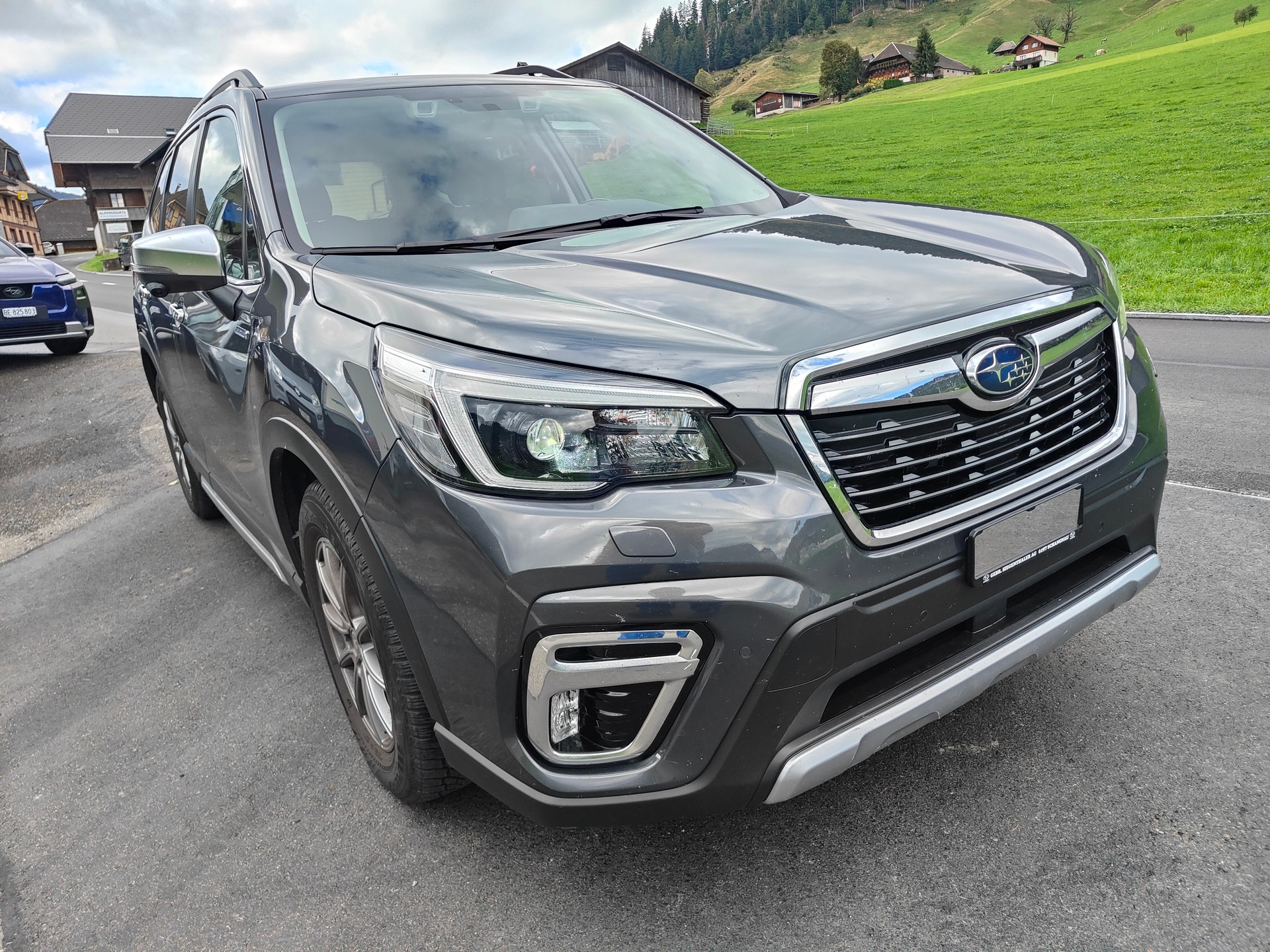 SUBARU Forester 2.0i e-Boxer Swiss Plus Lineartronic-image-0