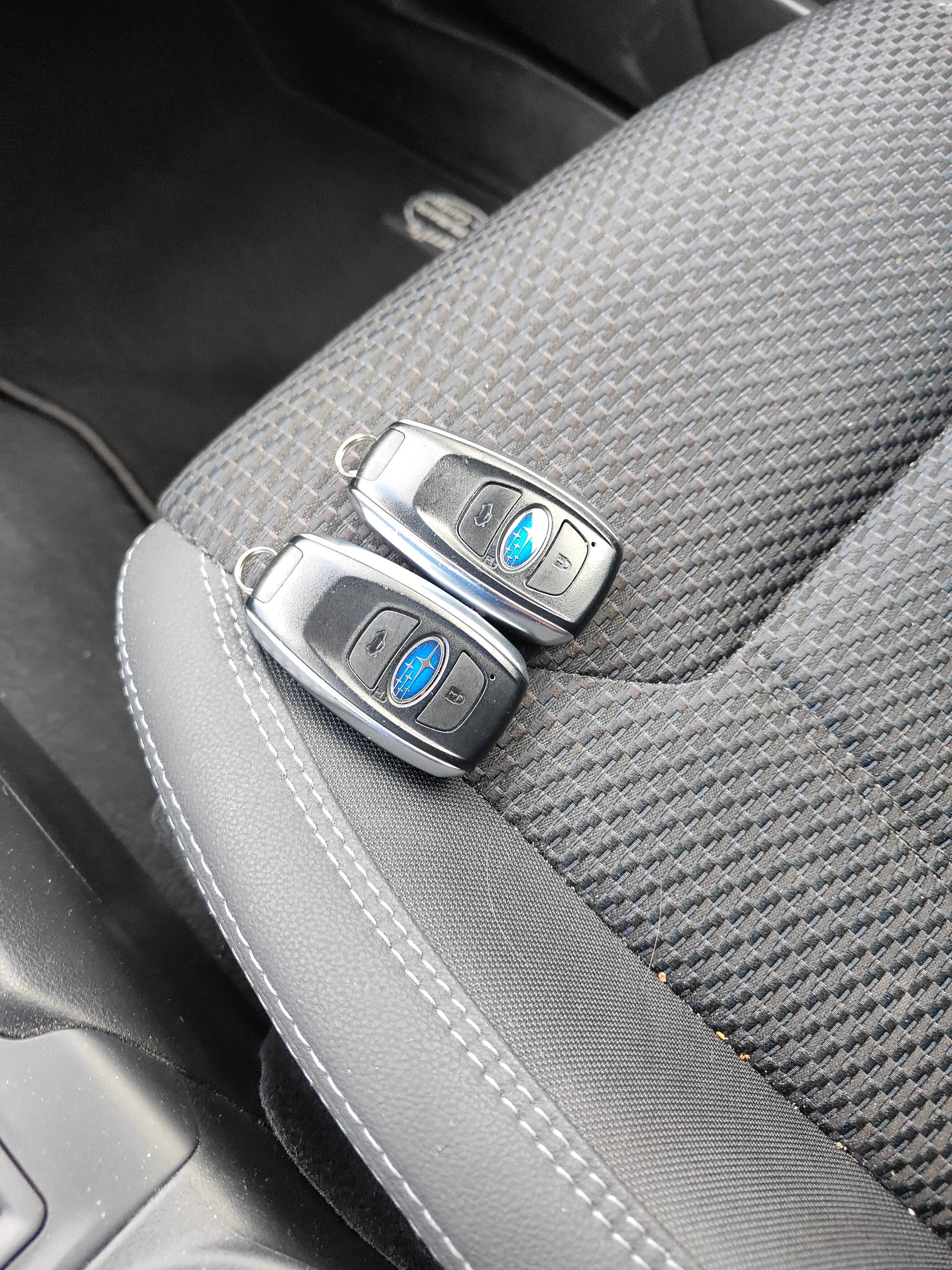 SUBARU Forester 2.0i e-Boxer Swiss Plus Lineartronic-image-12