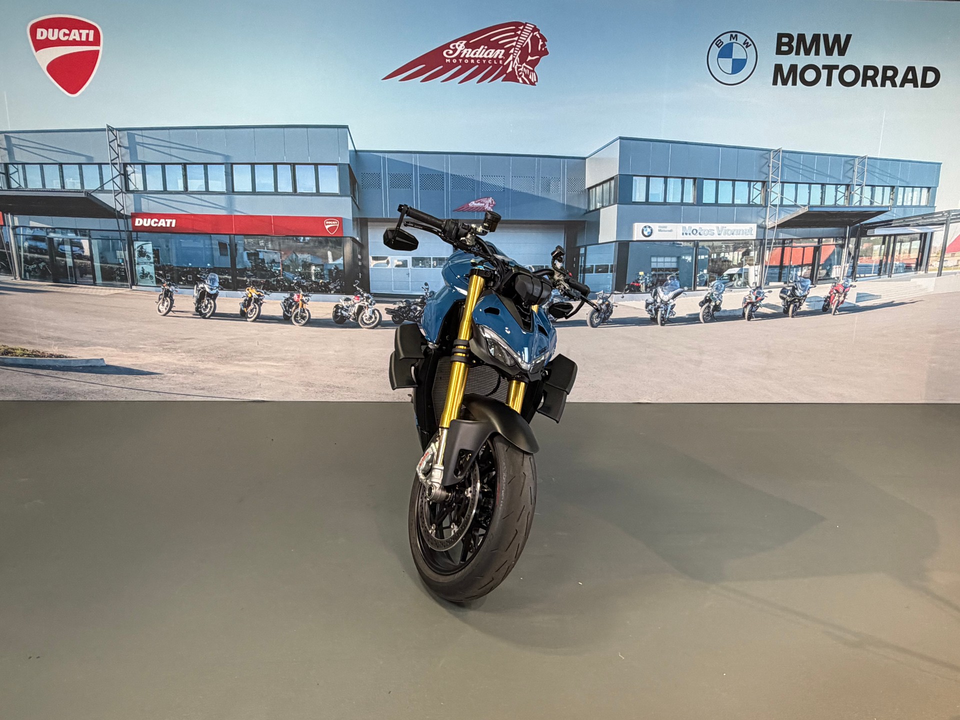 DUCATI Streetfighter V4 S-showroom-element-1