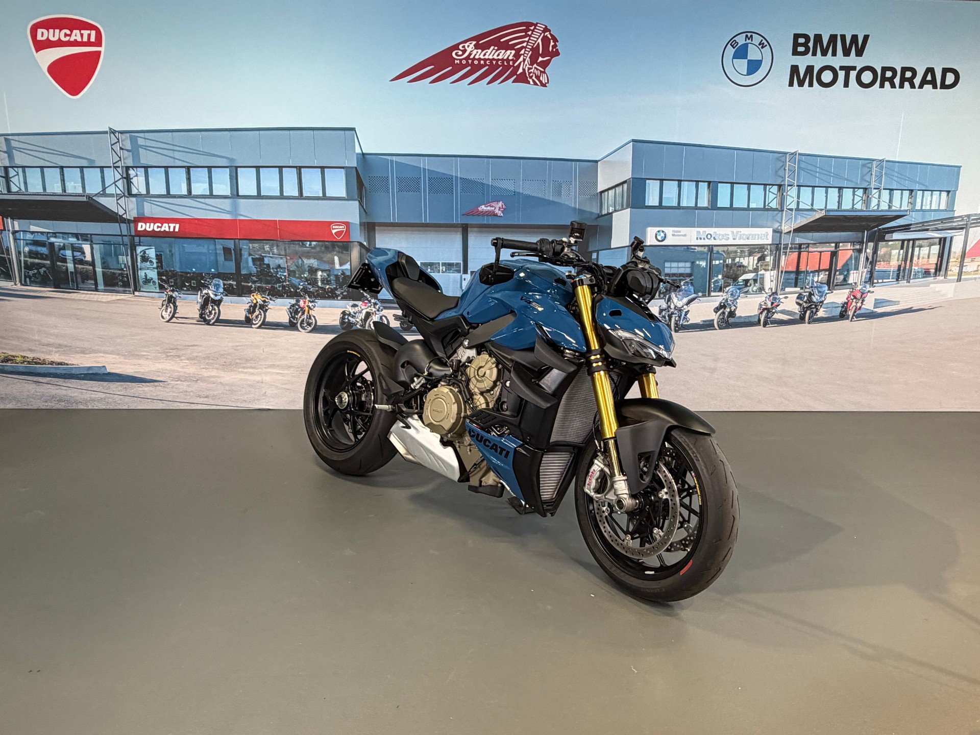 DUCATI Streetfighter V4 S