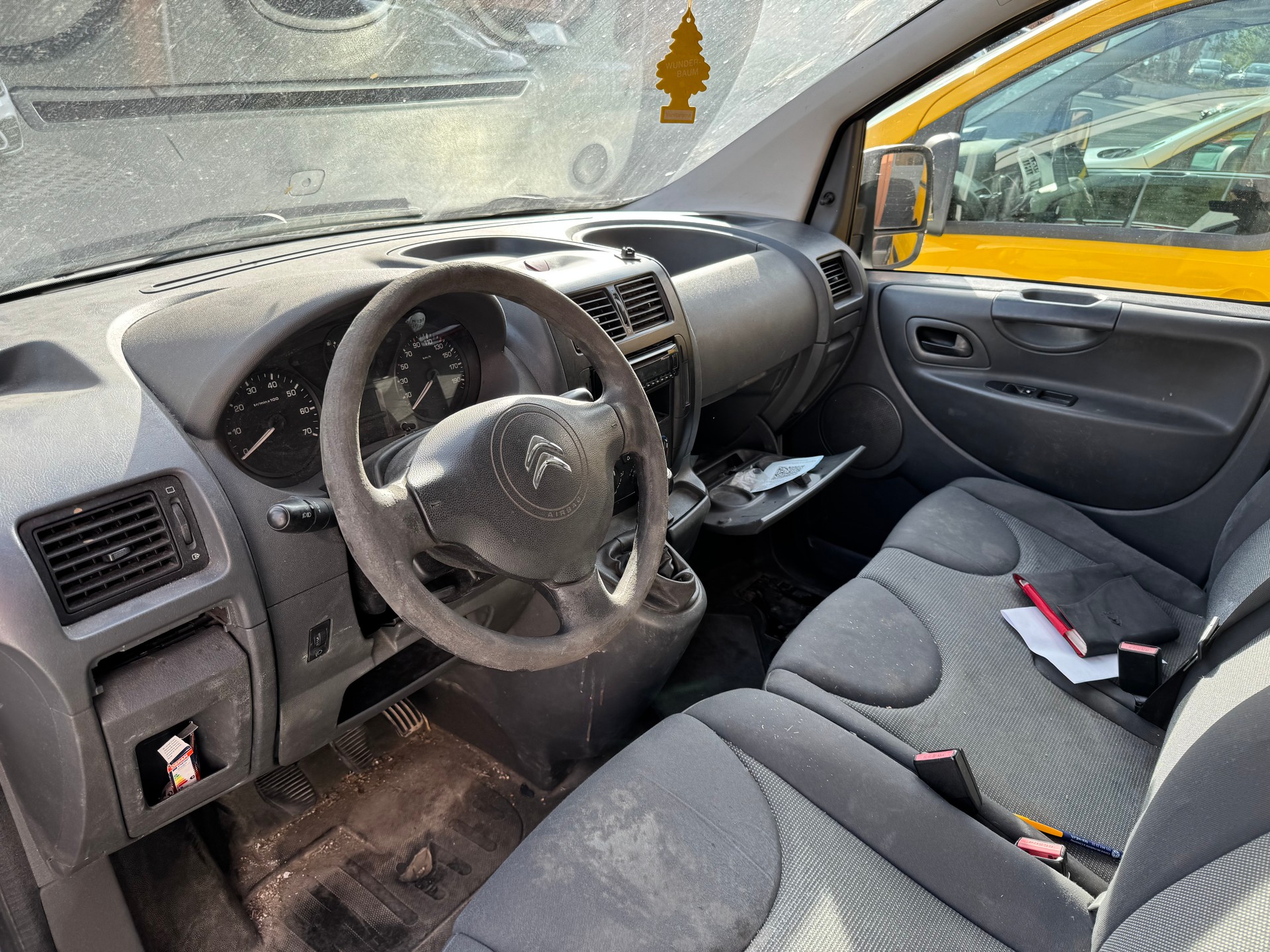 CITROEN Jumpy 2.0 HDi 12 L2H1-image-12