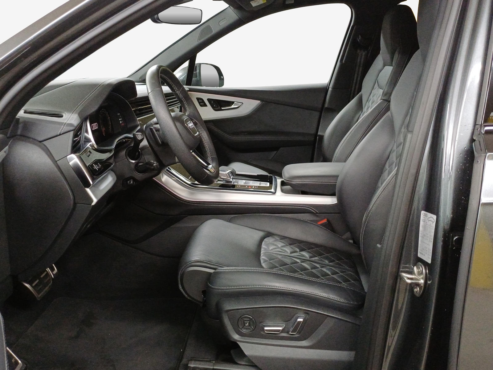AUDI SQ7 TFSI quattro tiptronic-image-7