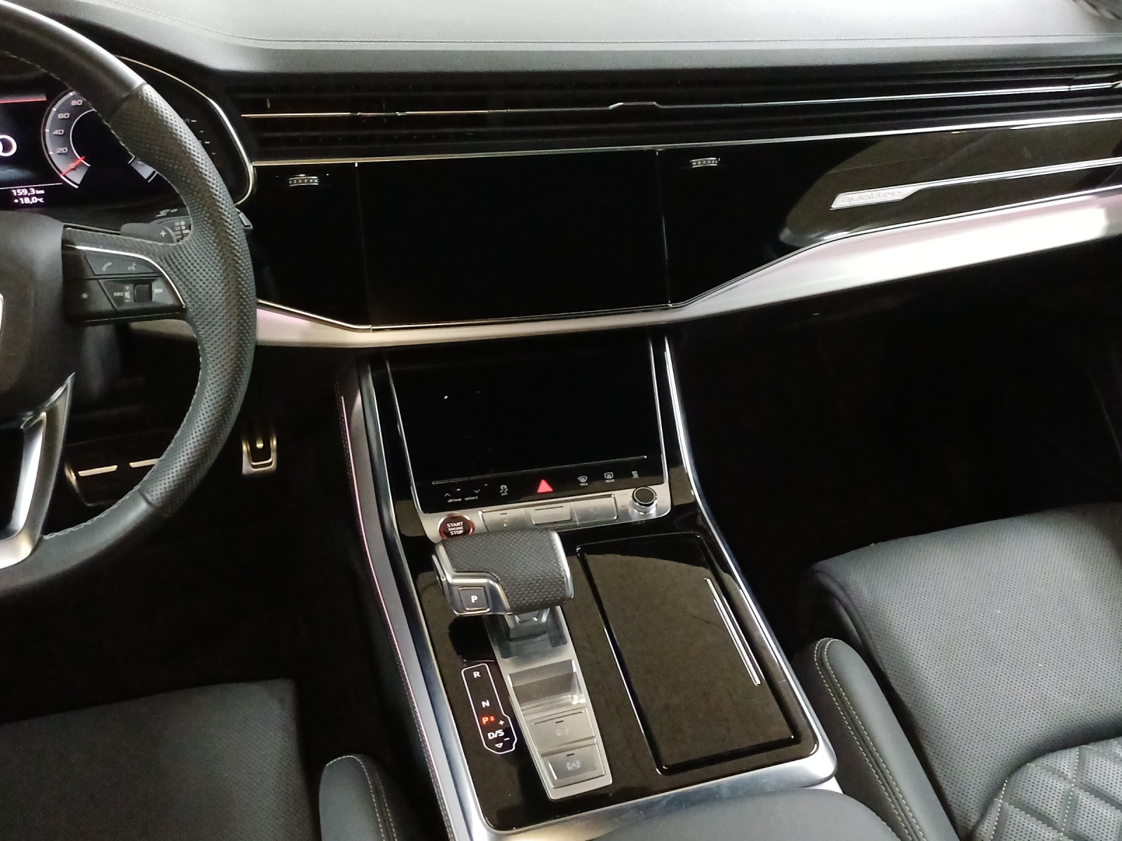 AUDI SQ7 TFSI quattro tiptronic-image-10