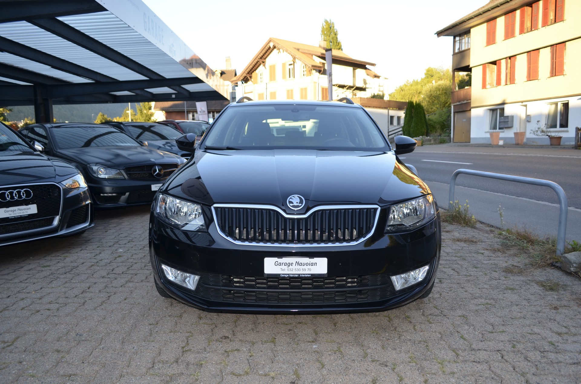 SKODA Octavia Combi 1.6 TDI Active DSG-image-4