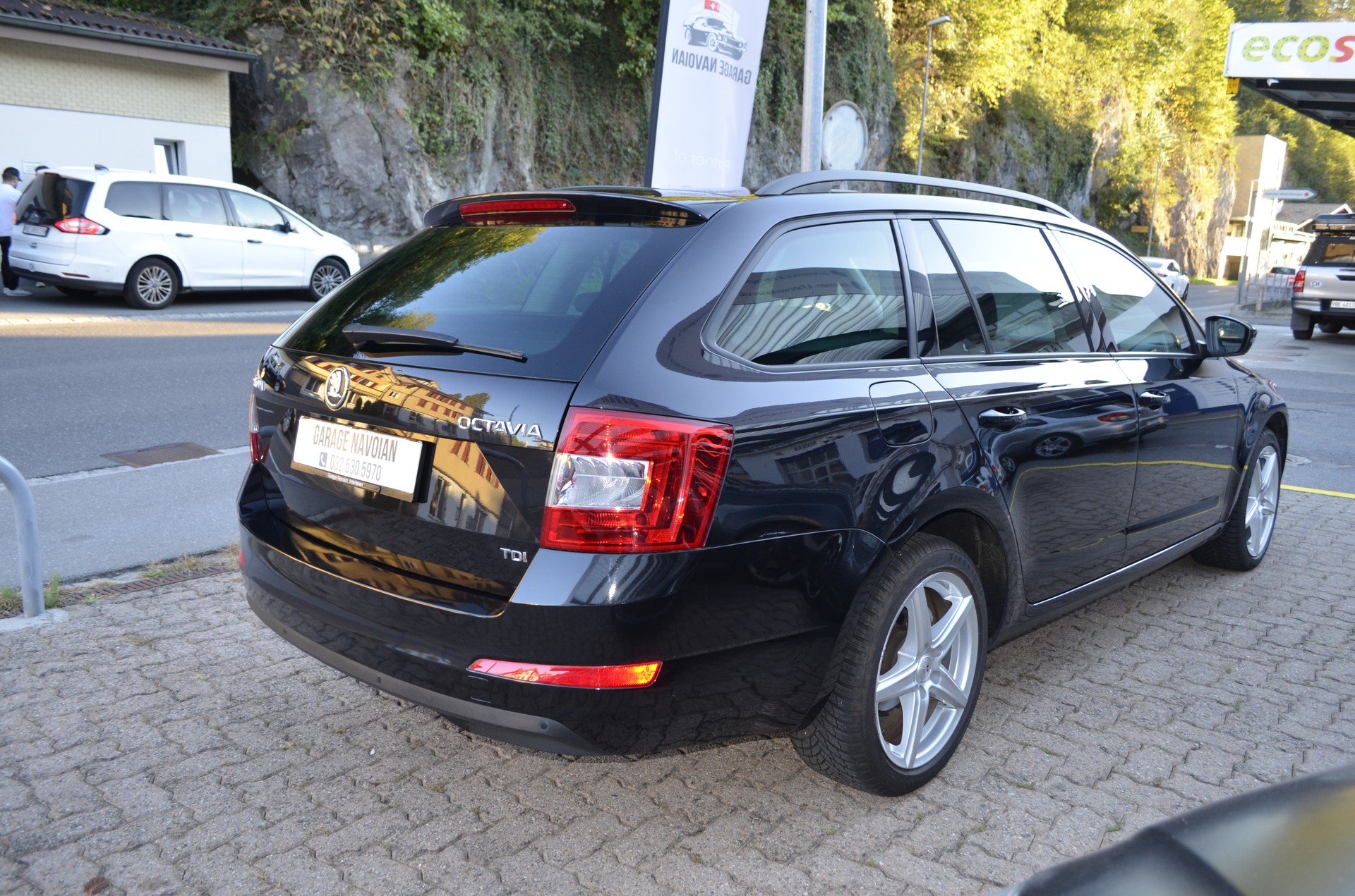 SKODA Octavia Combi 1.6 TDI Active DSG-image-3