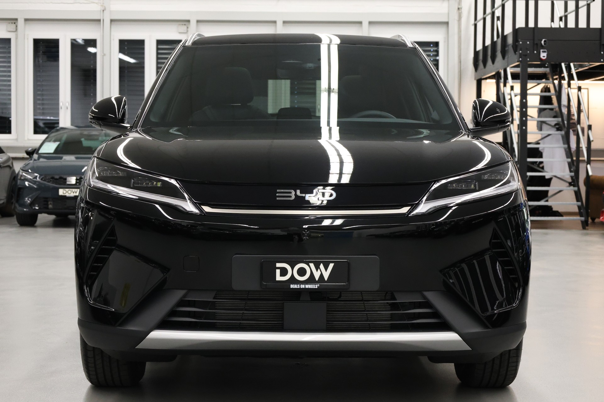 BYD Atto 2 Boost DM-i PHEV-showroom-element-3
