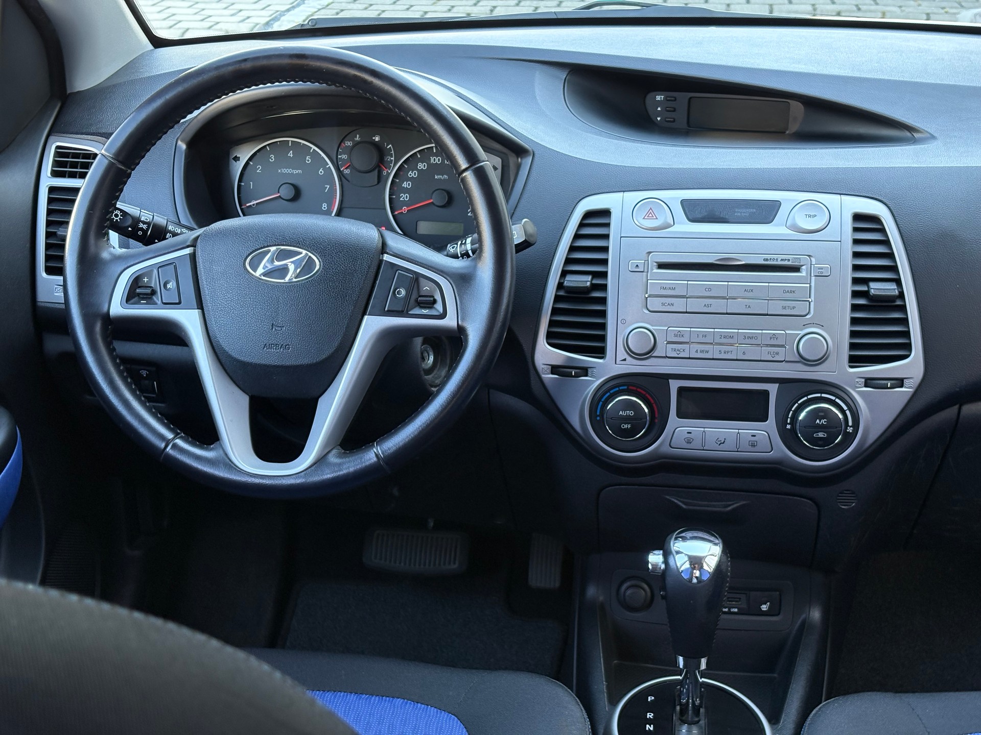 HYUNDAI i20 1.4 Swiss Plus Edition Automatic MFK 09.01.2026-image-12