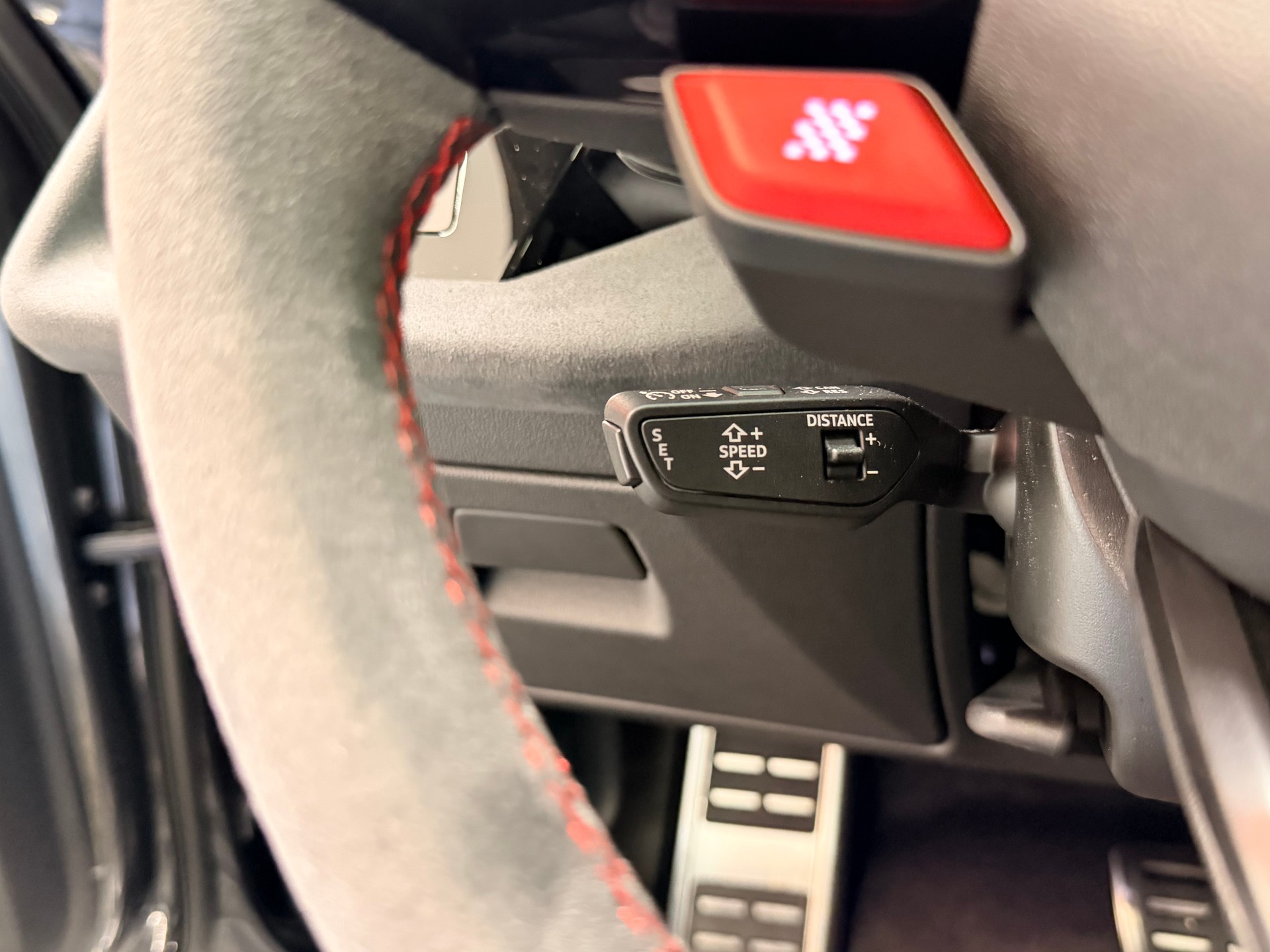 AUDI RS3 Sportback 2.5 TSI quattro S-tronic-image-27