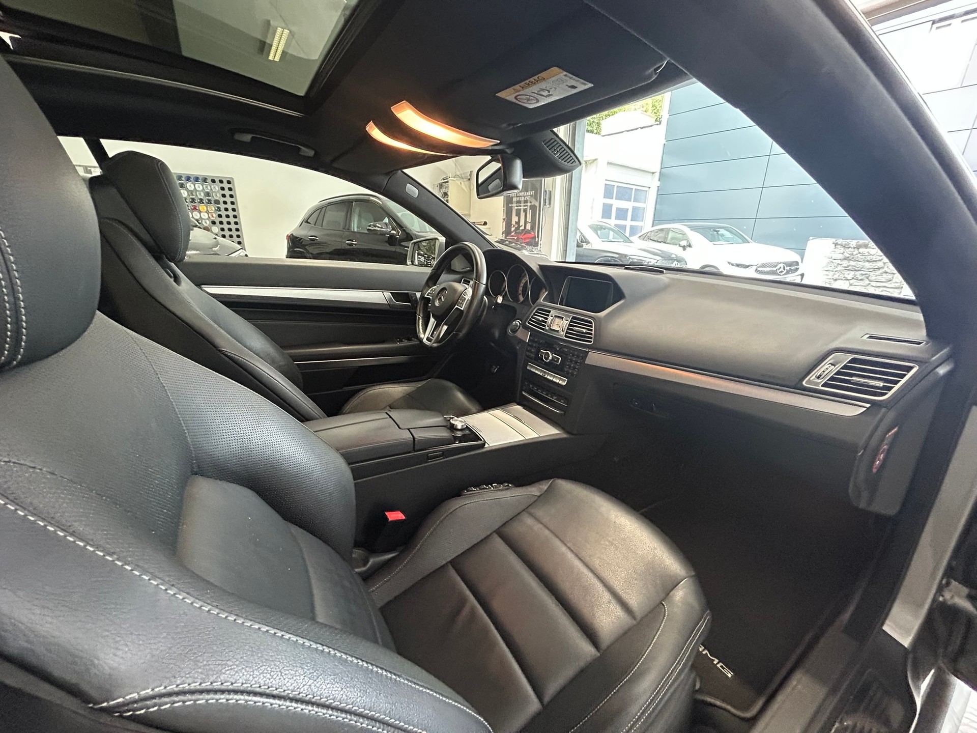 MERCEDES-BENZ E 250 Coupé 7G-Tronic-image-8