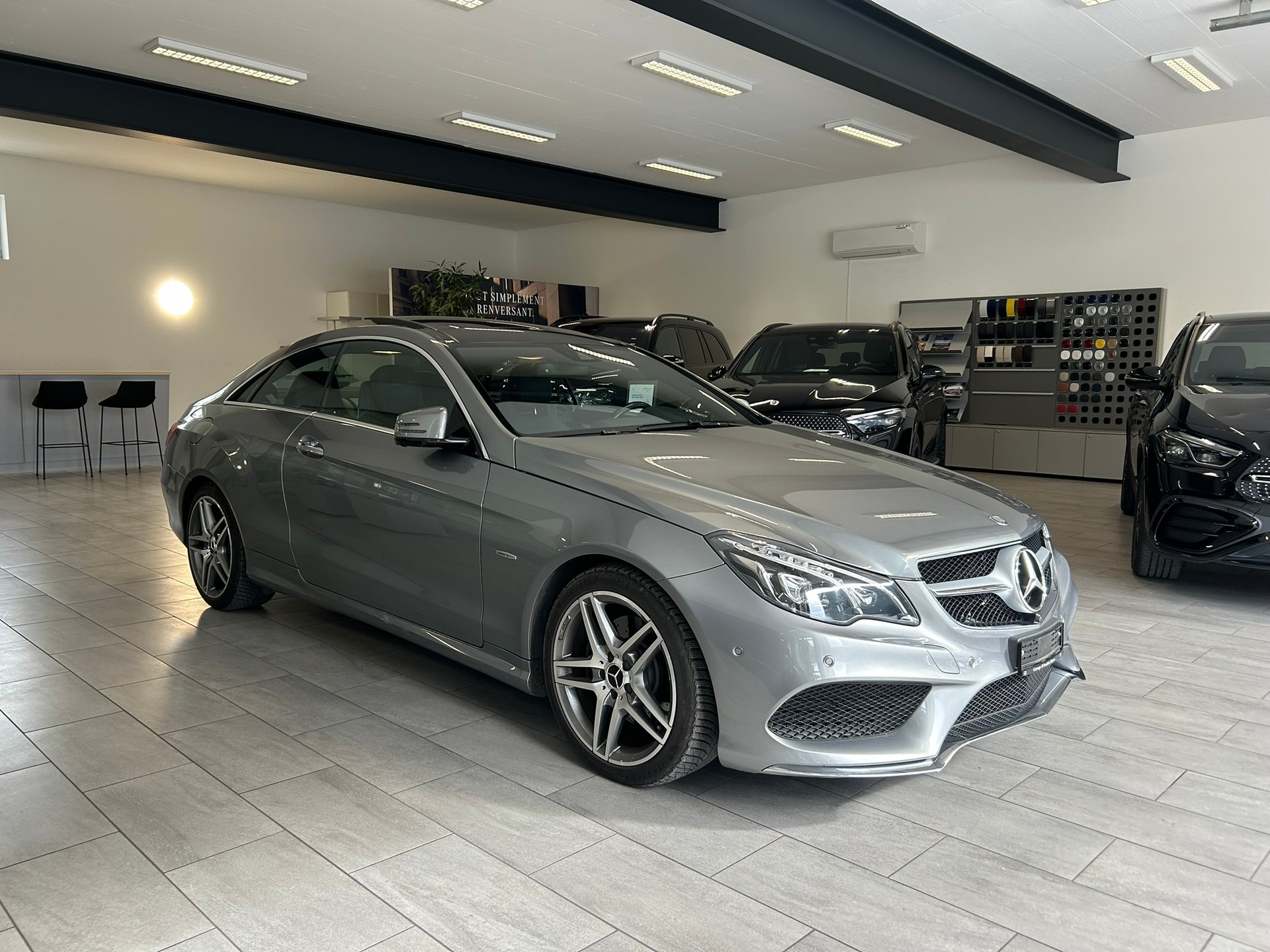 MERCEDES-BENZ E 250 Coupé 7G-Tronic-image-2