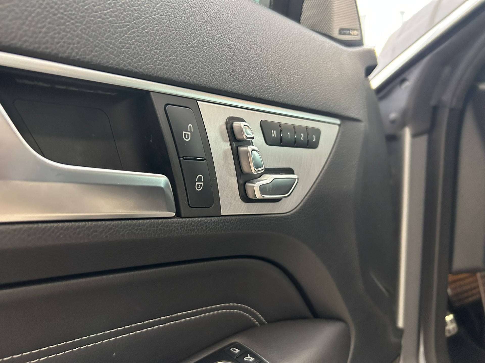 MERCEDES-BENZ E 250 Coupé 7G-Tronic-image-14