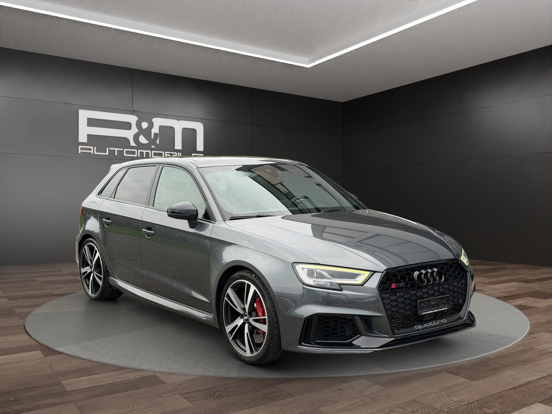 AUDI RS3 Sportback 2.5 TSI quattro S-tronic-image-0