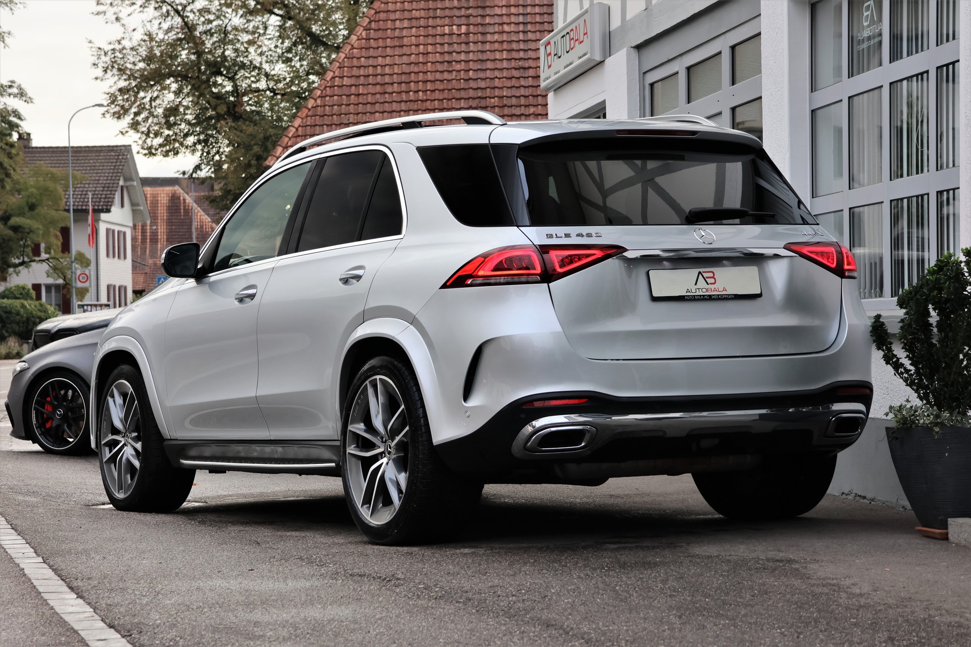 MERCEDES-BENZ GLE 450 4Matic AMG Line 9G-Tronic (CH) + 3.5T AHK-image-2
