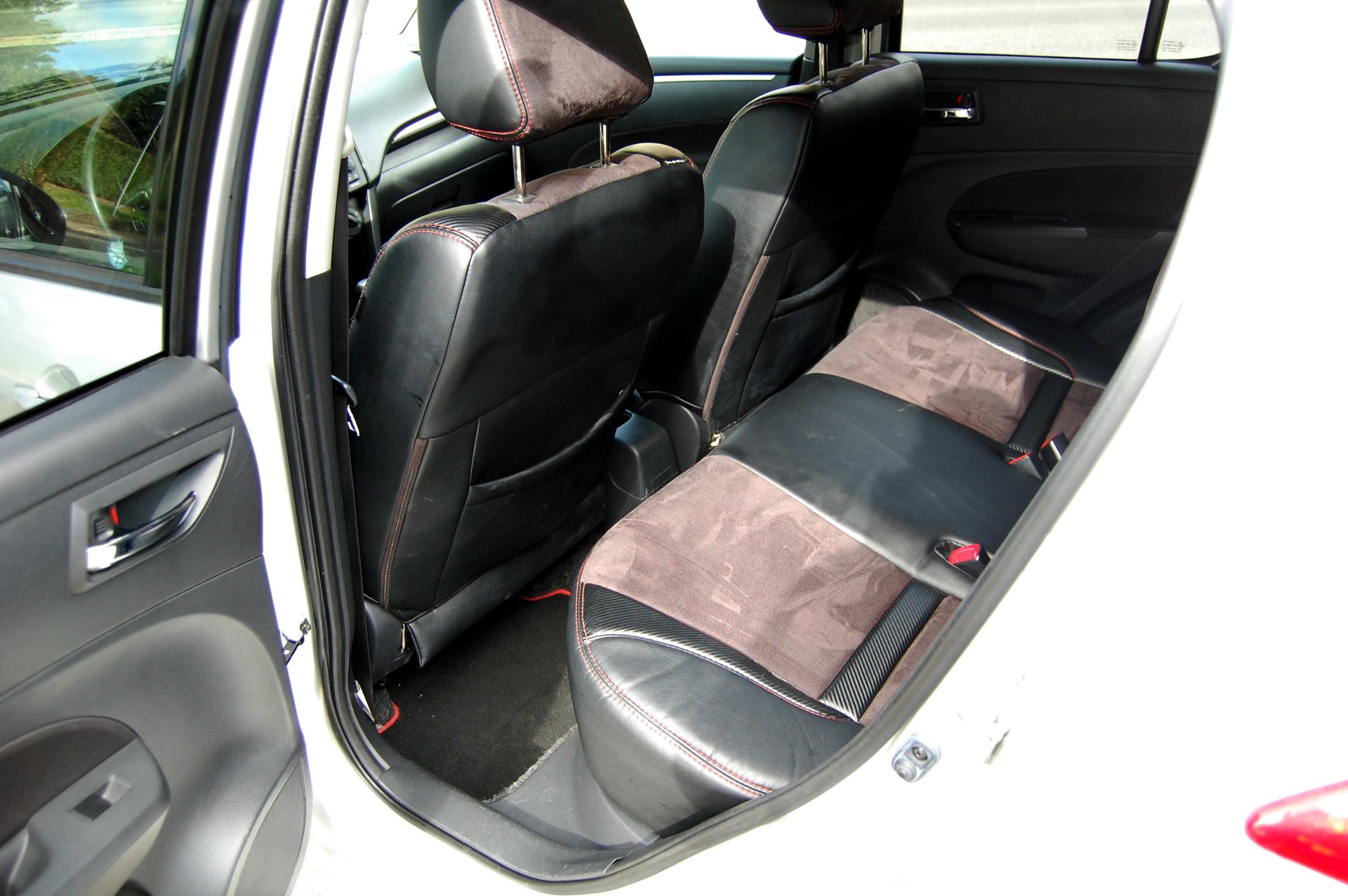 SUZUKI Swift 1.2i 16V GL Sergio Cellano-image-15