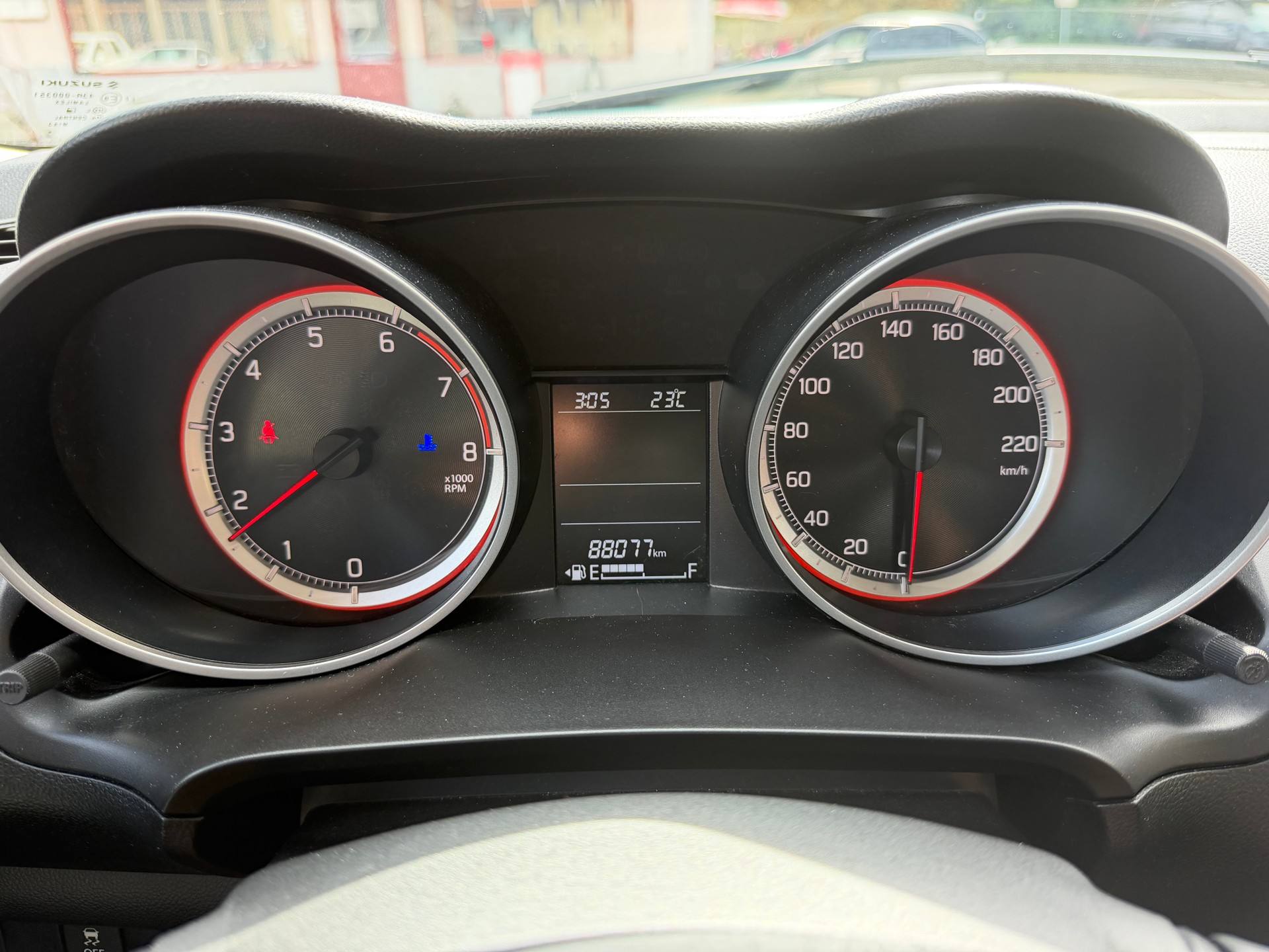SUZUKI Swift 1.0 12V Tradizio-image-11