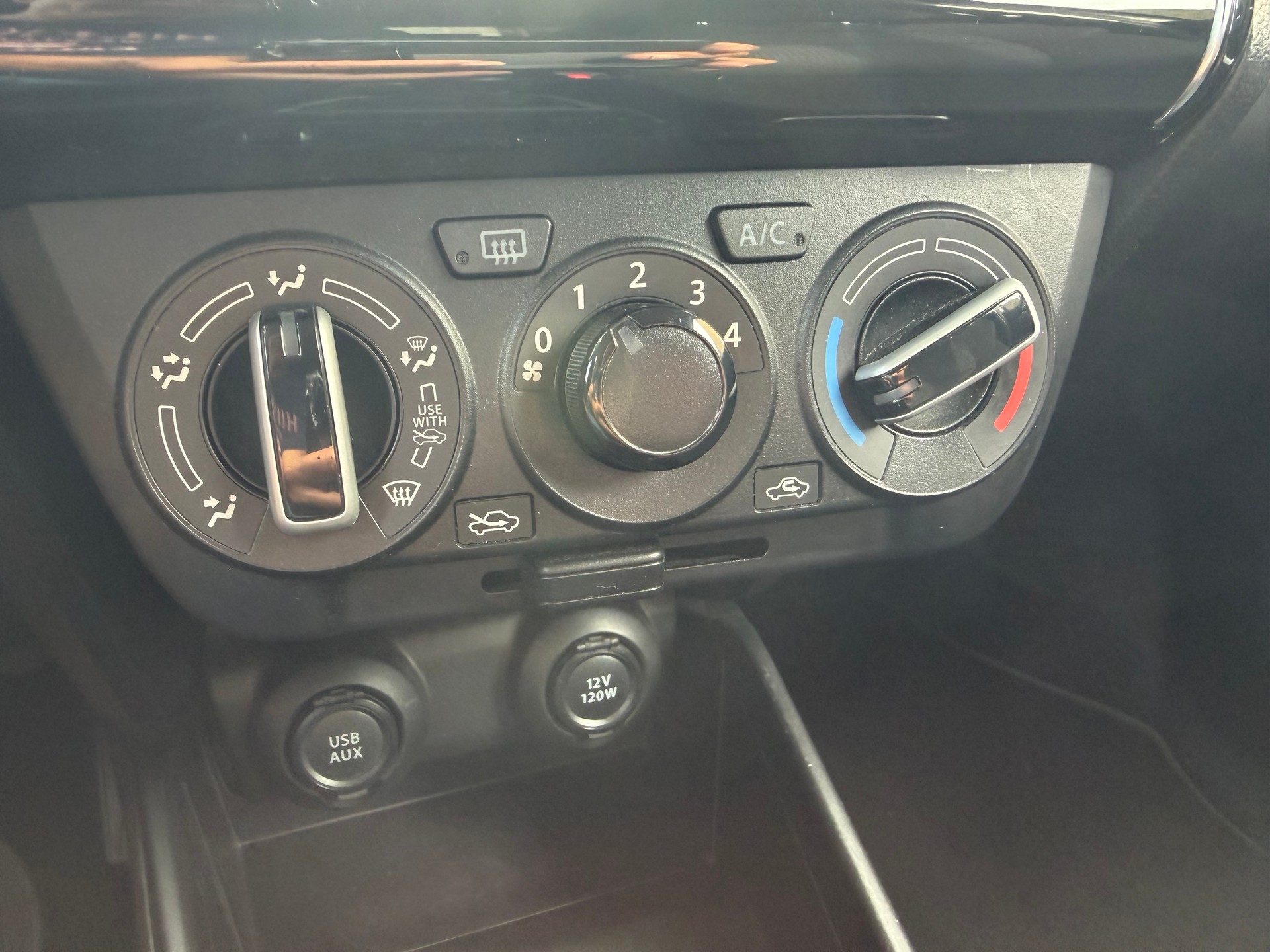 SUZUKI Swift 1.0 12V Tradizio-image-12