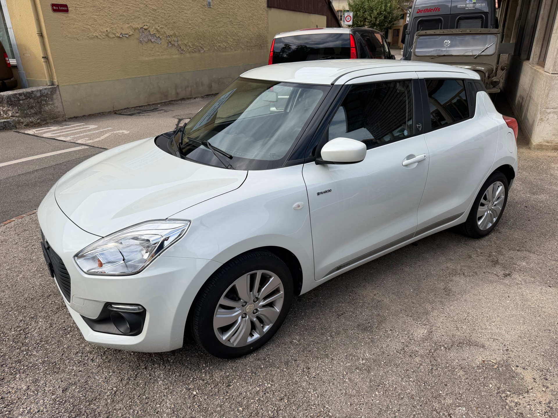 SUZUKI Swift 1.0 12V Tradizio-image-4