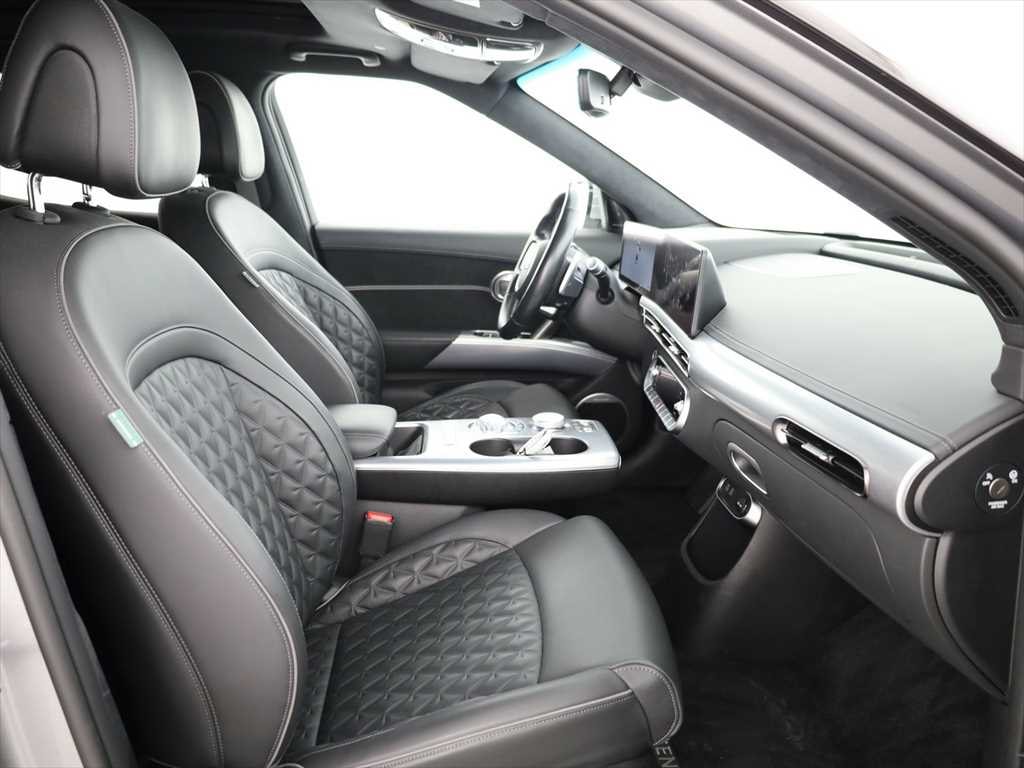 GENESIS GV60 77.4 kWh Sport Plus AWD-image-3