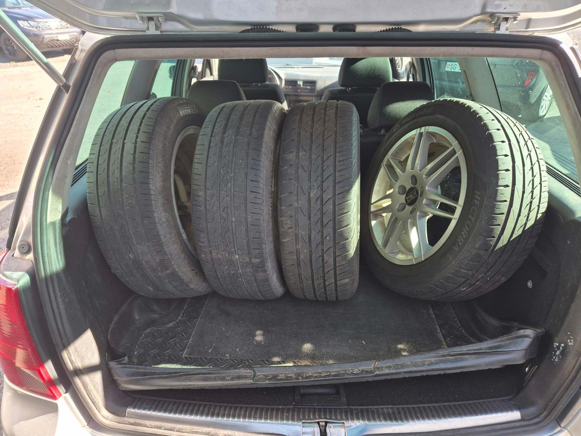 VW Bora Variant 1.9 TDI PD Comfortline-image-4
