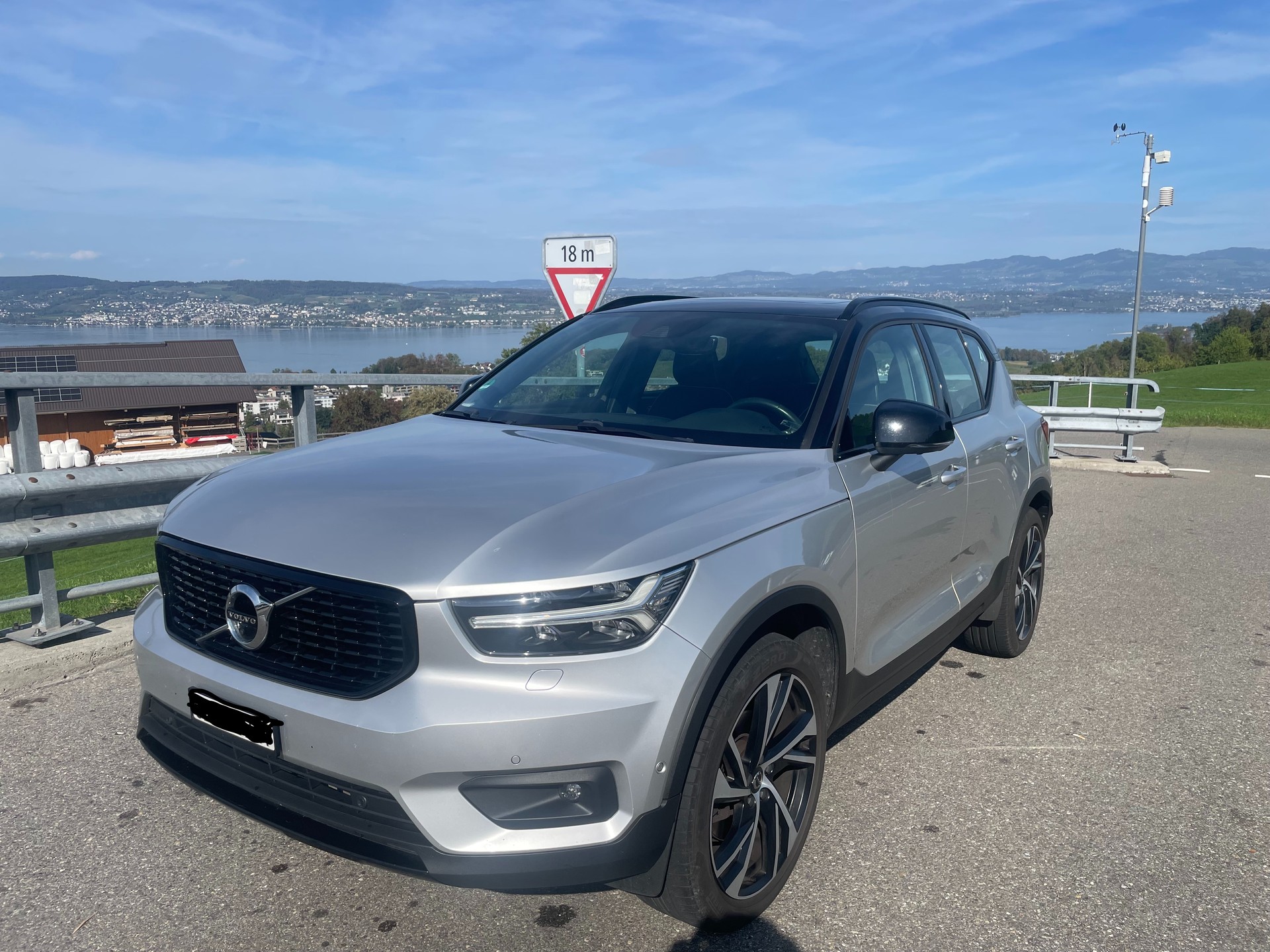 VOLVO 2.0 D4 R-Design AWD-image-2