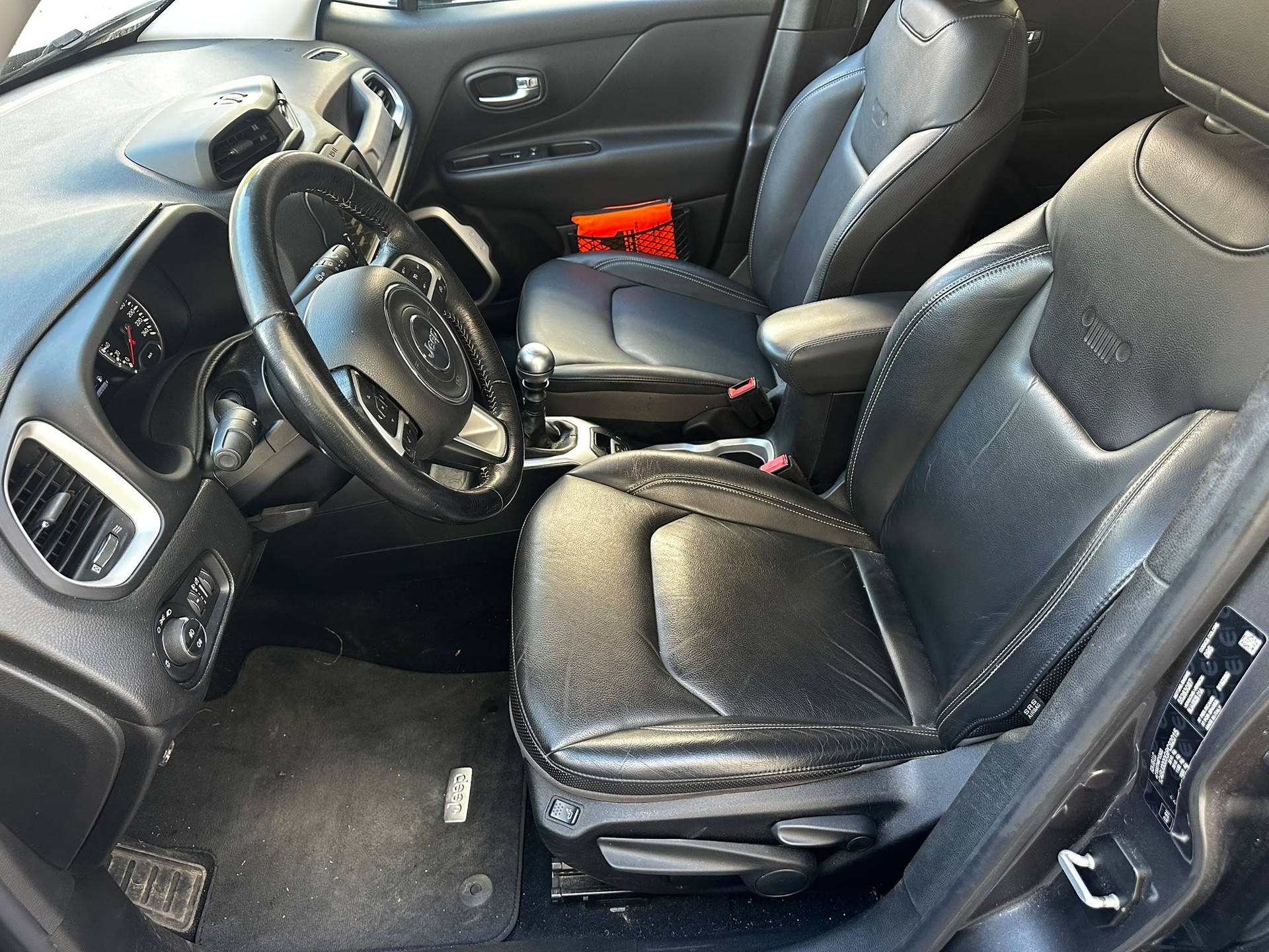 JEEP Renegade 2.0 CRD Limited AWD-image-4