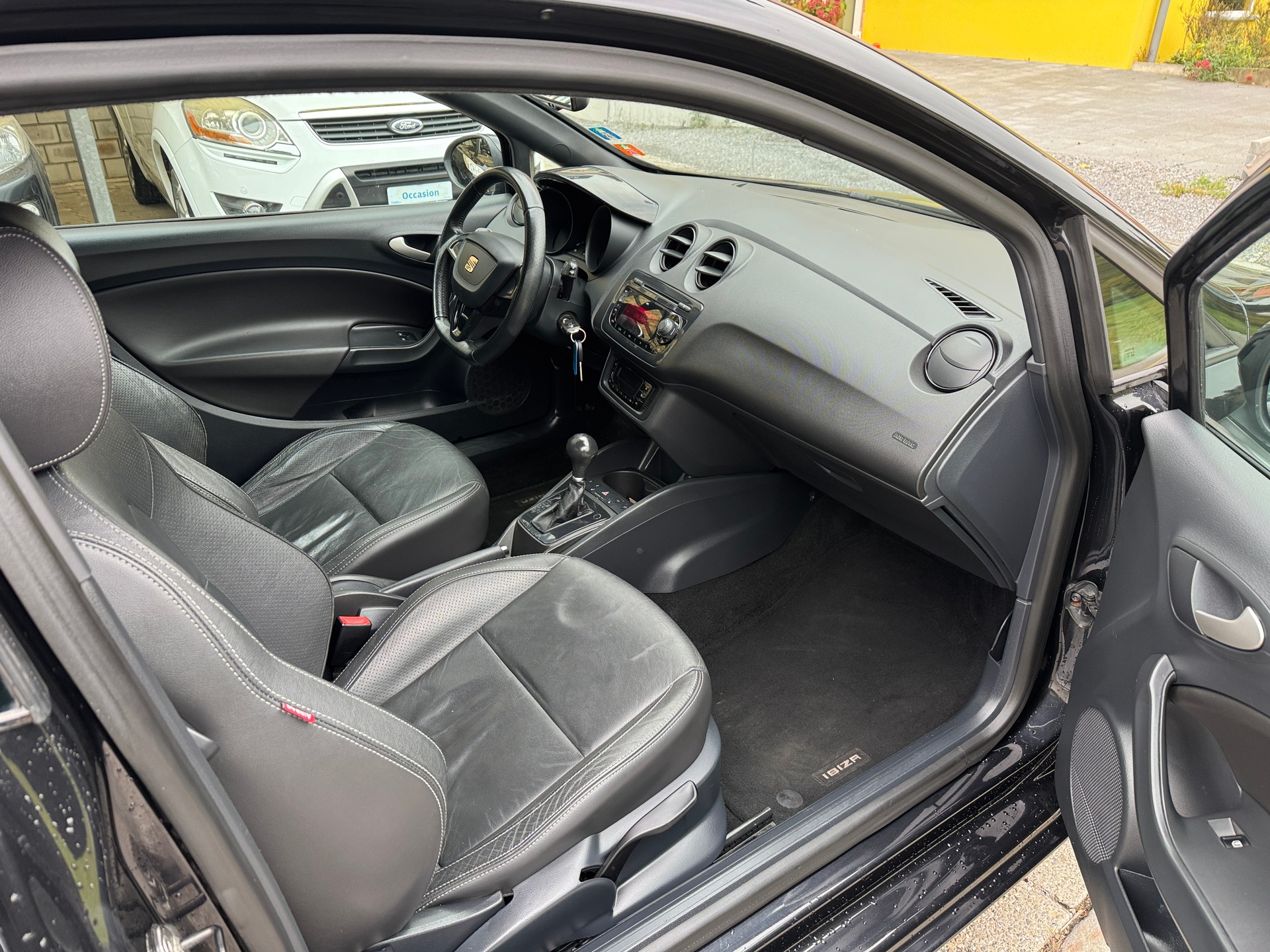 SEAT Ibiza SC 1.4 TSI Cupra DSG-image-6