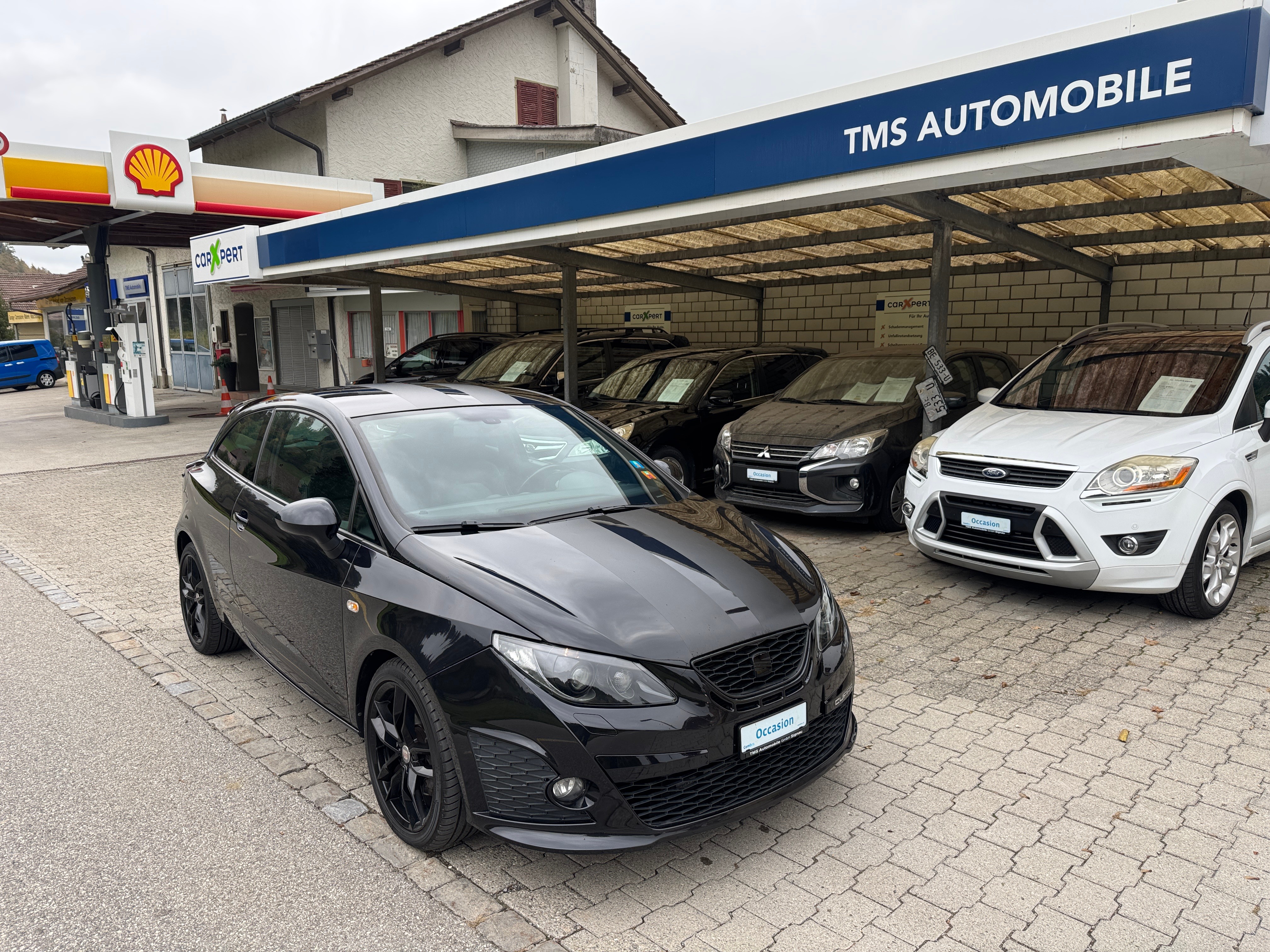 Car photo