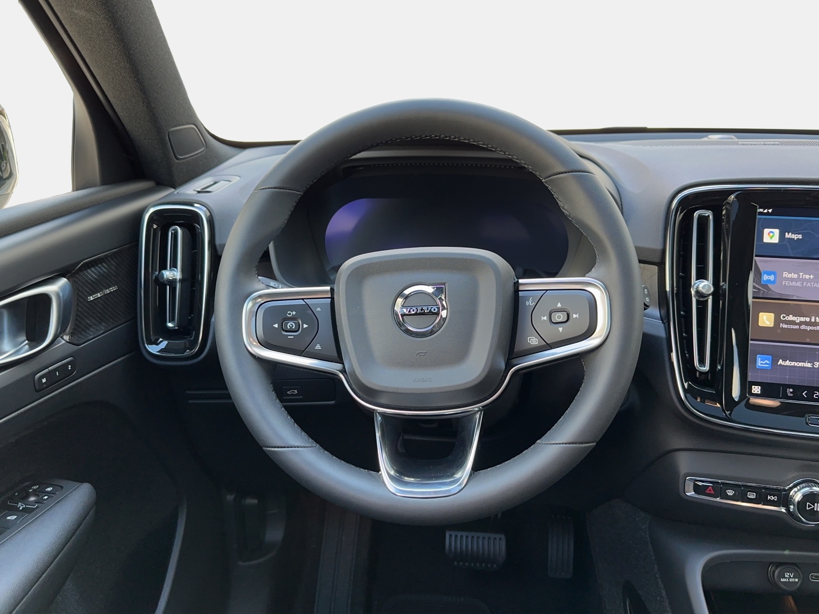 VOLVO XC40 Recharge E80 82kWh Ultimate AWD-image-11