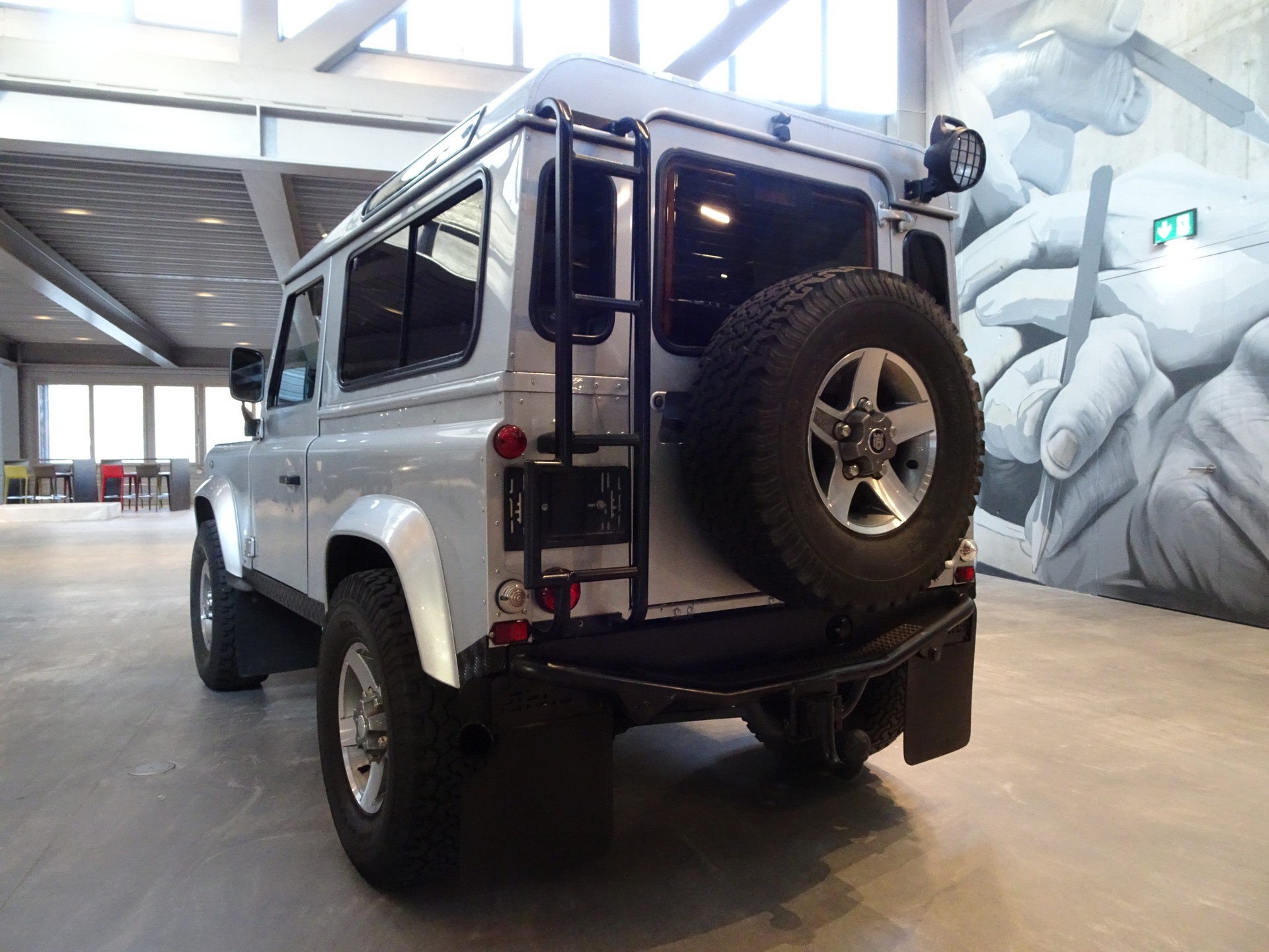 LAND ROVER Defender 90 CSW 2.5 Td5 AVUS-image-8