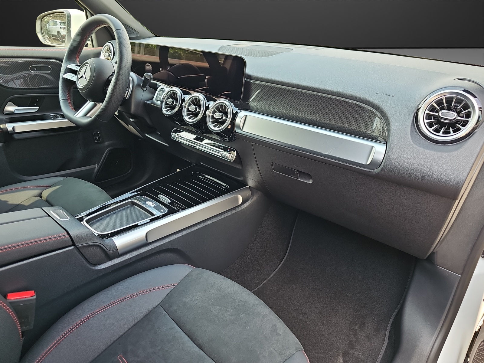 MERCEDES-BENZ GLB 220 4Matic 8G-Tronic-image-11