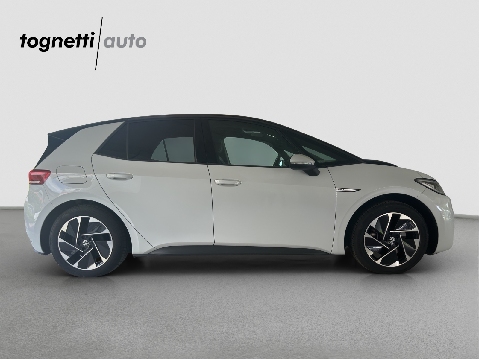 VW ID.3 Pro 58 kWh Familiy-image-2