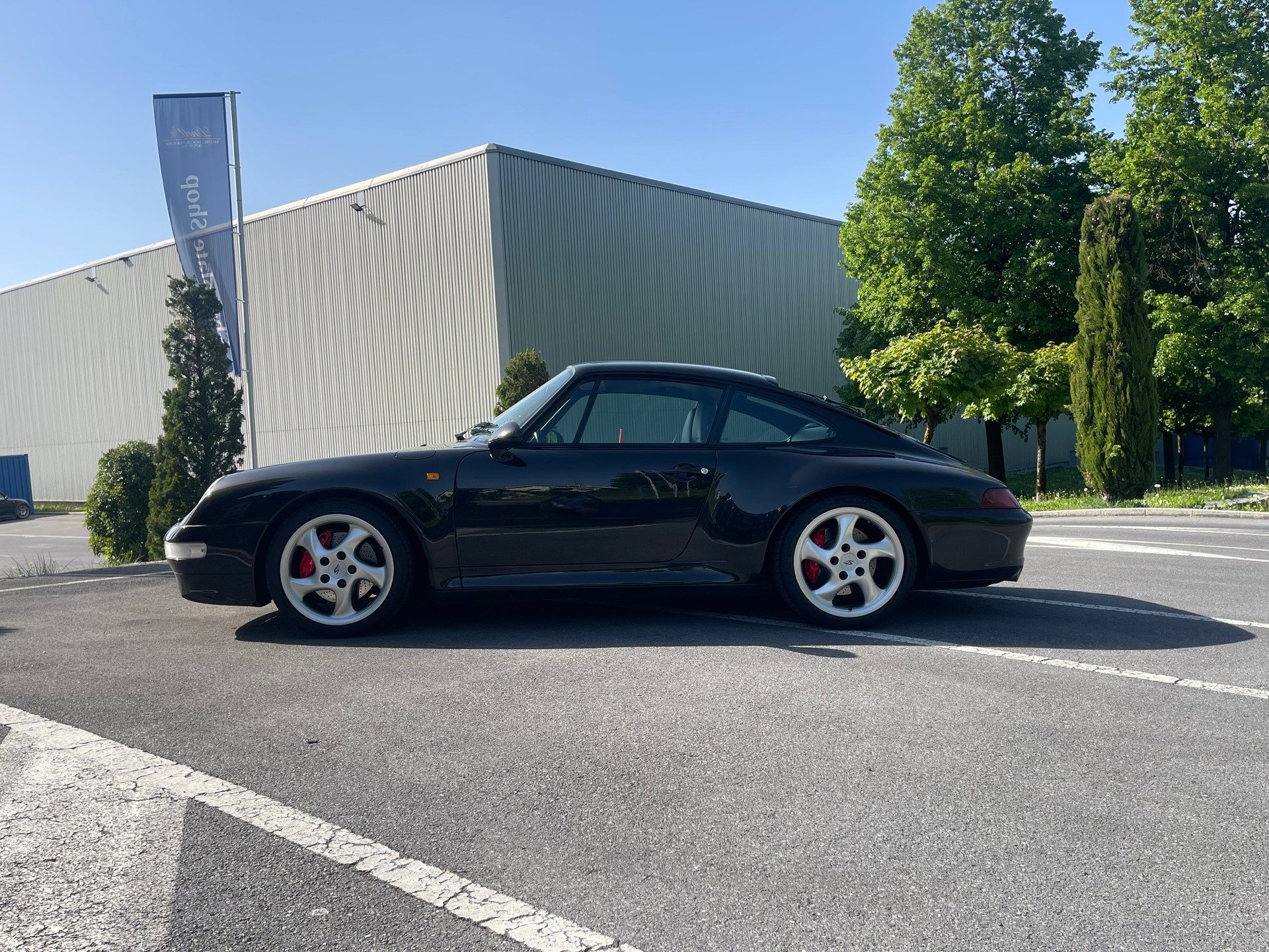 PORSCHE 911 Carrera 4S-image-8