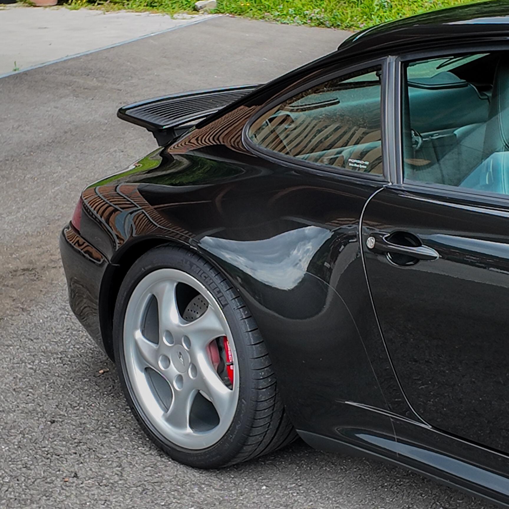 PORSCHE 911 Carrera 4S-image-0