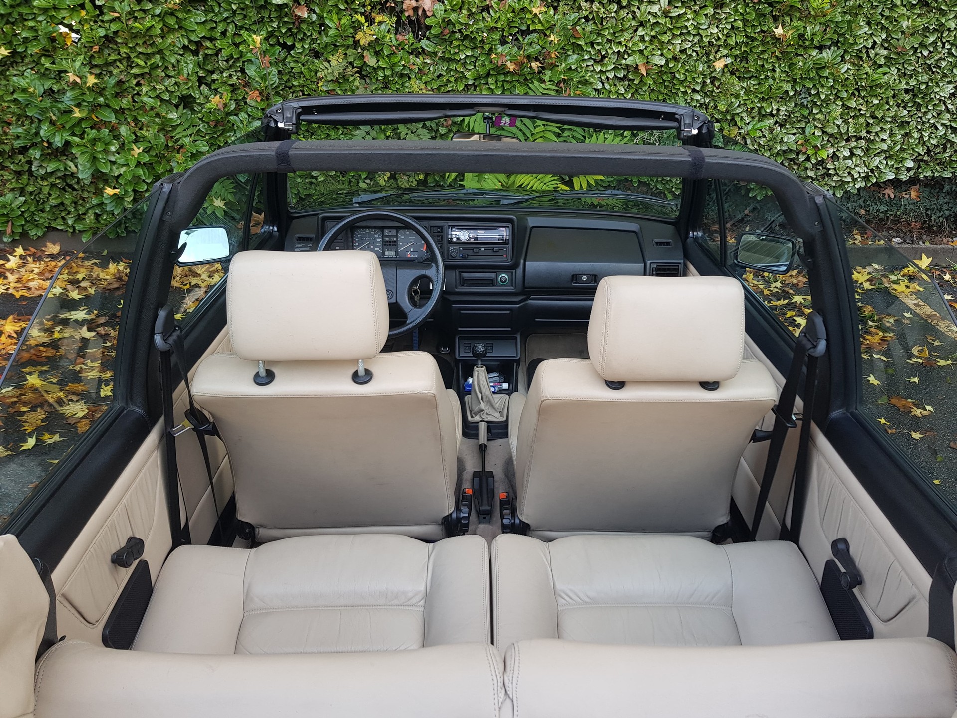 VW Golf Cabriolet 1800 Classic-Line Leder-image-2